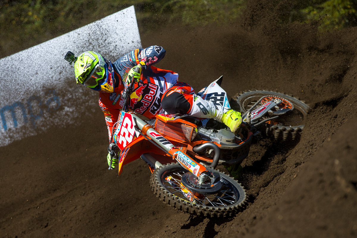 Cairoli battled with his teammate Herlings, ultimately finishing in second.