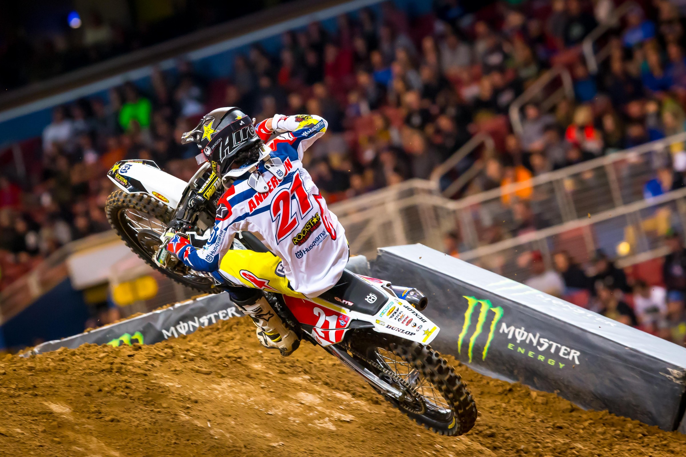 Anderson finished second in St. Louis and increased his lead in the championship.
