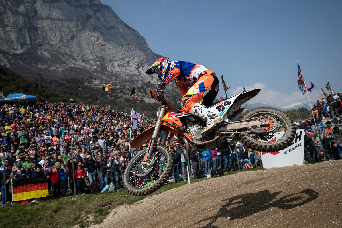 Herlings took first place in Italy, with Desalle and Cairoli rounding out the podium.