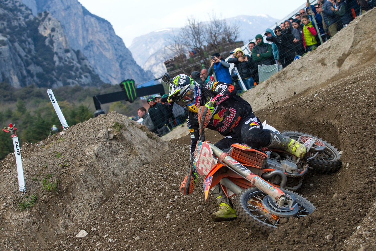 Cairoli rounded out the podium over the weekend, surrendering second place to Desalle.