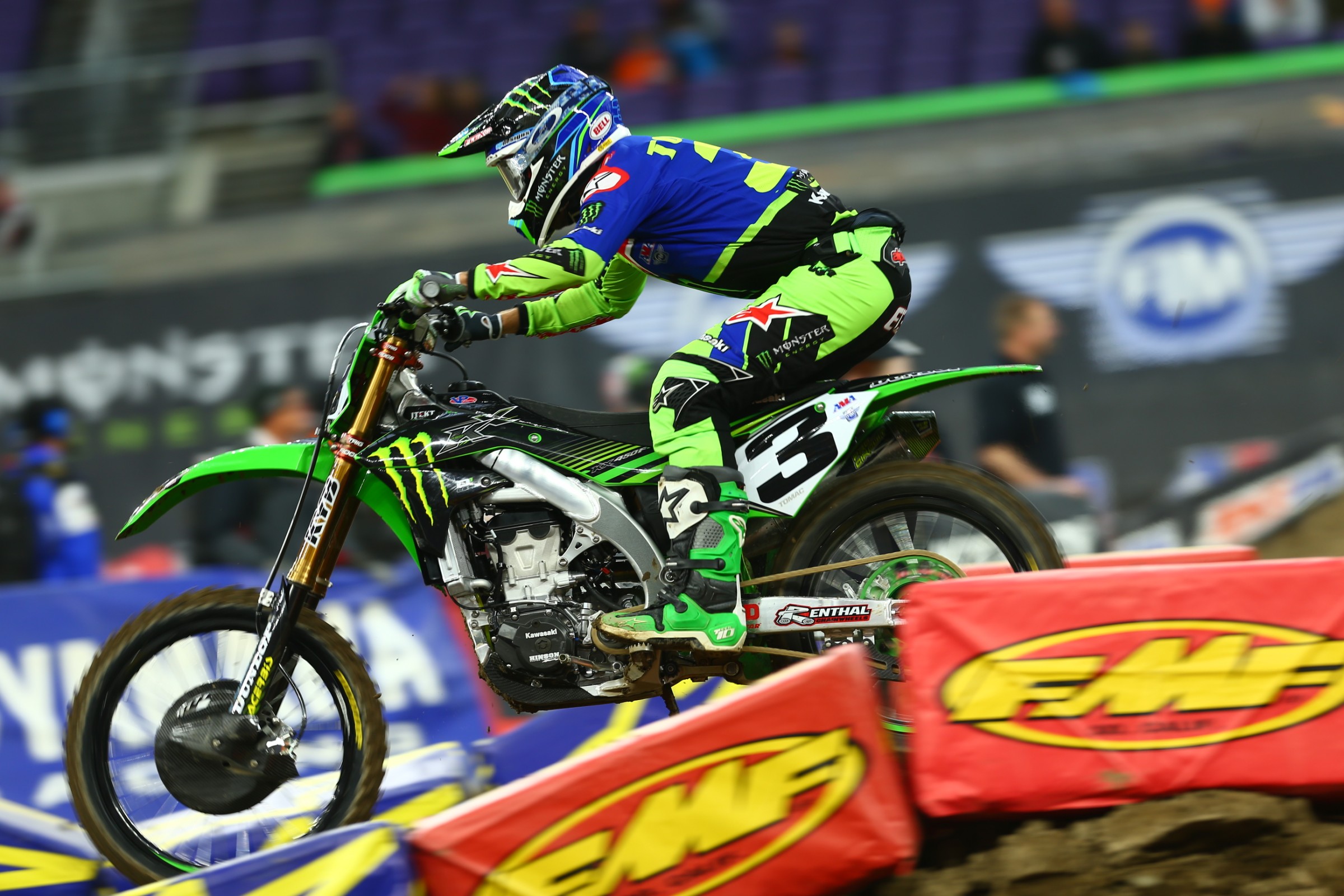 Tomac won and check out his form here. That's riding on the balls of you feet, kids.