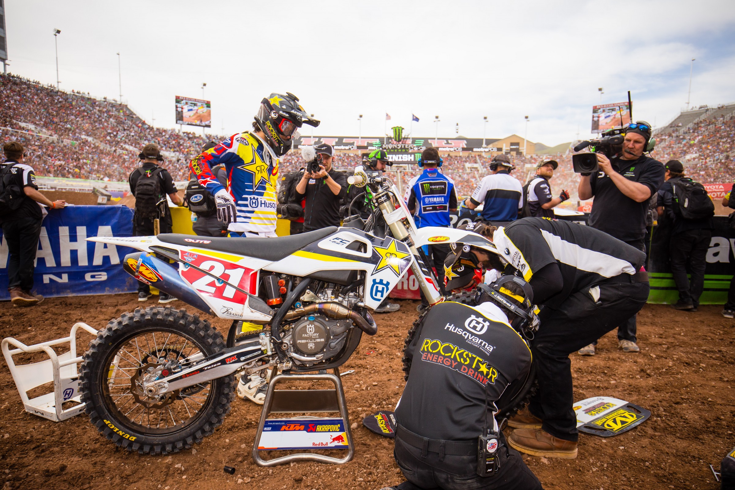Anderson eventually worked his way up to finish 17th.