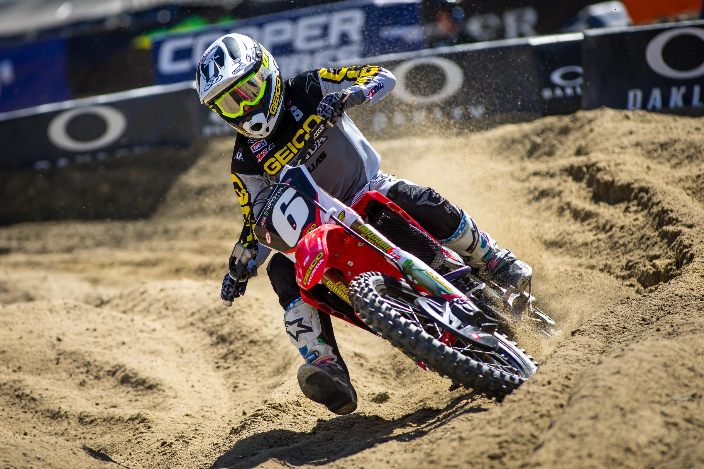 Can Martin take his third win of the season in Vegas?