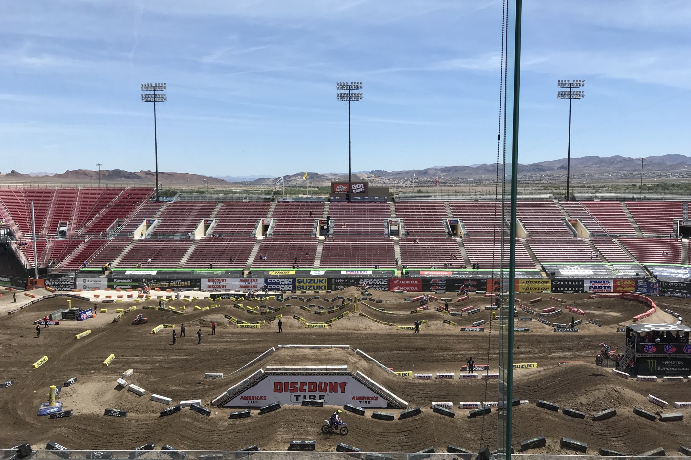 Race Day Feed: Las Vegas