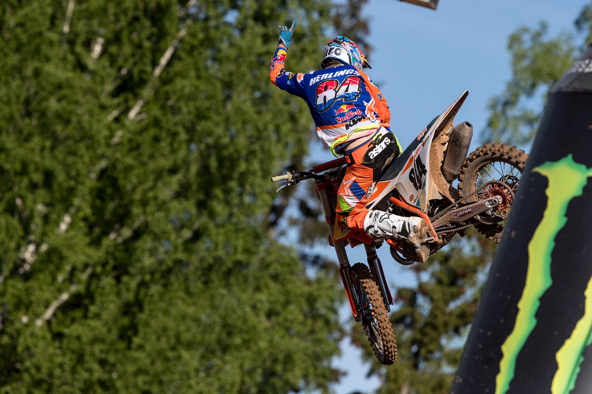 Herlings took his fifth win of the season in Kegums.