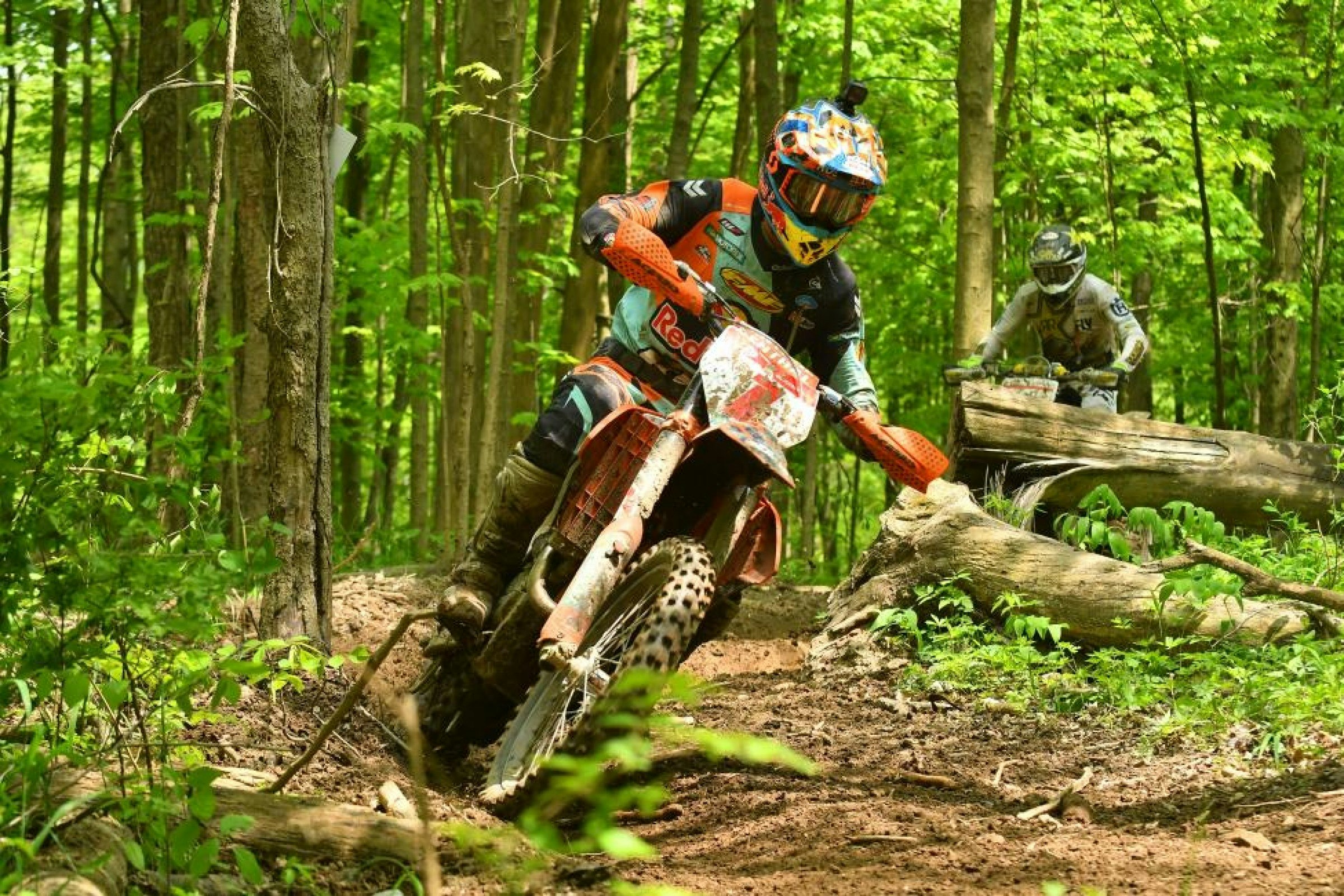 Russell and Duvall Prepare to Battle at The Wiseco John Penton GNCC