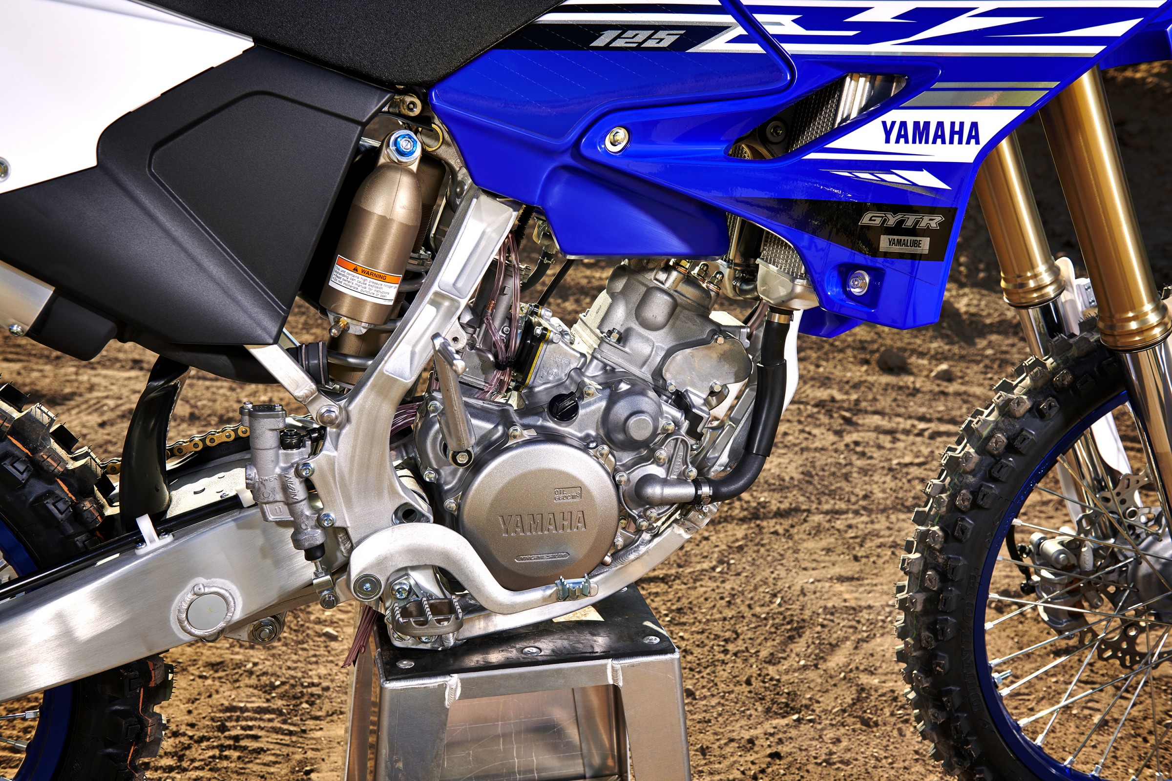 19_YZ125_TeamYamahaBlue_D02