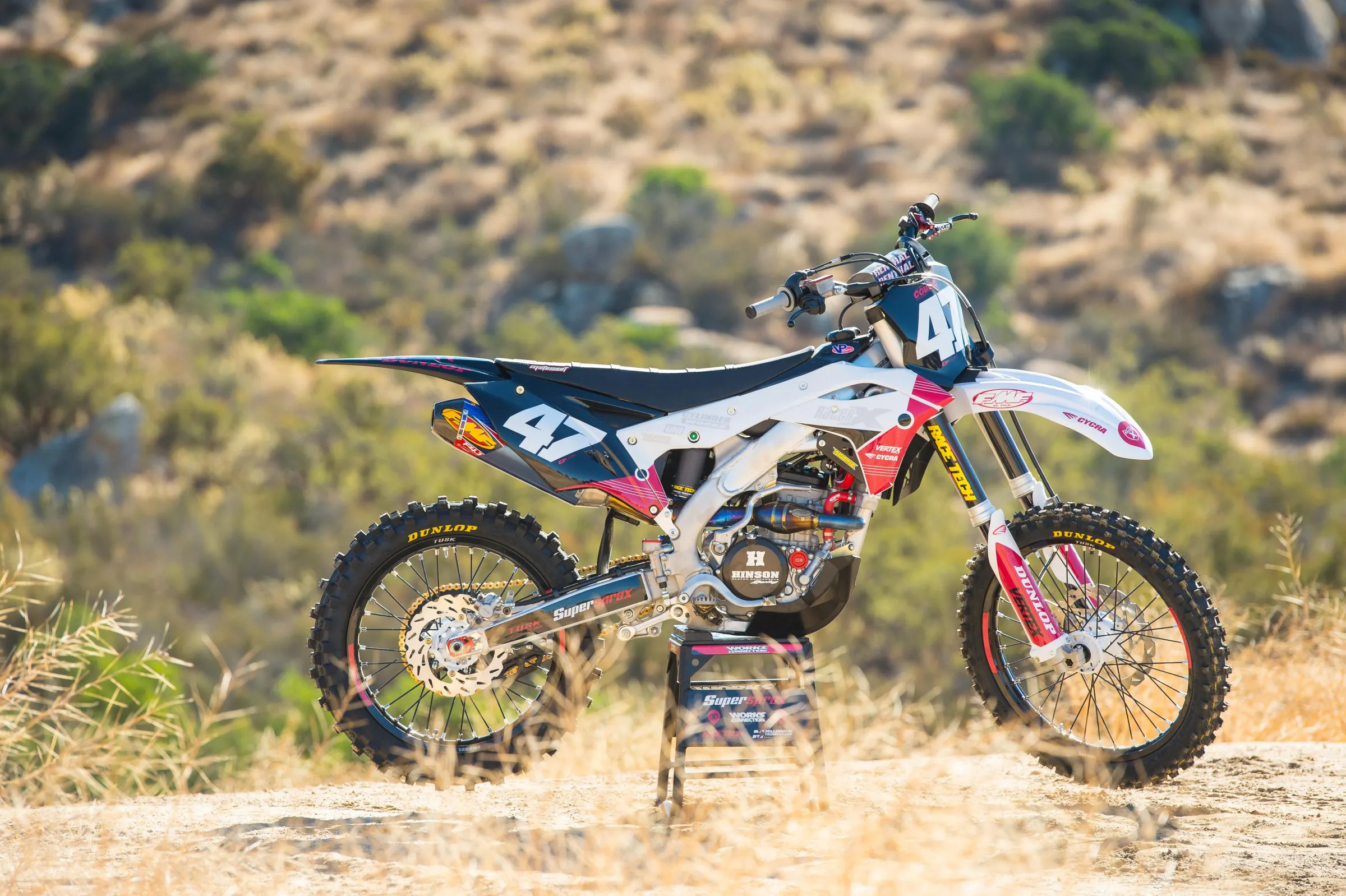 18KawiKX250FGarage-Cudby-0038