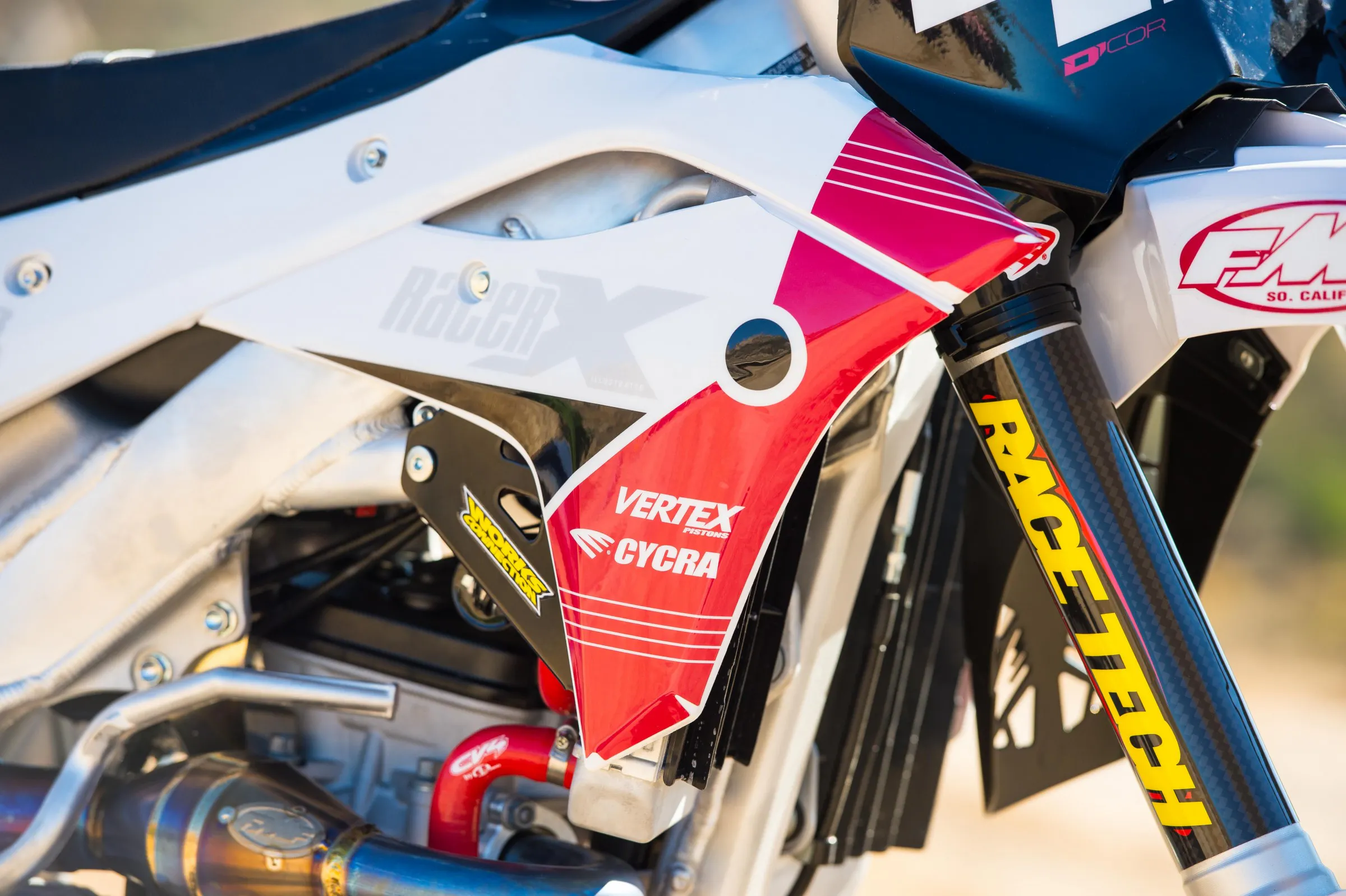 18KawiKX250FGarage-Cudby-0045