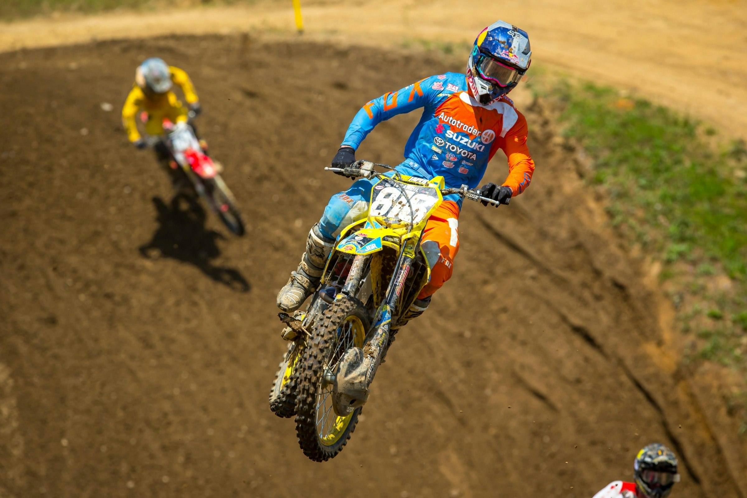 Enzo Lopes Suffers Broken Collarbone at High Point