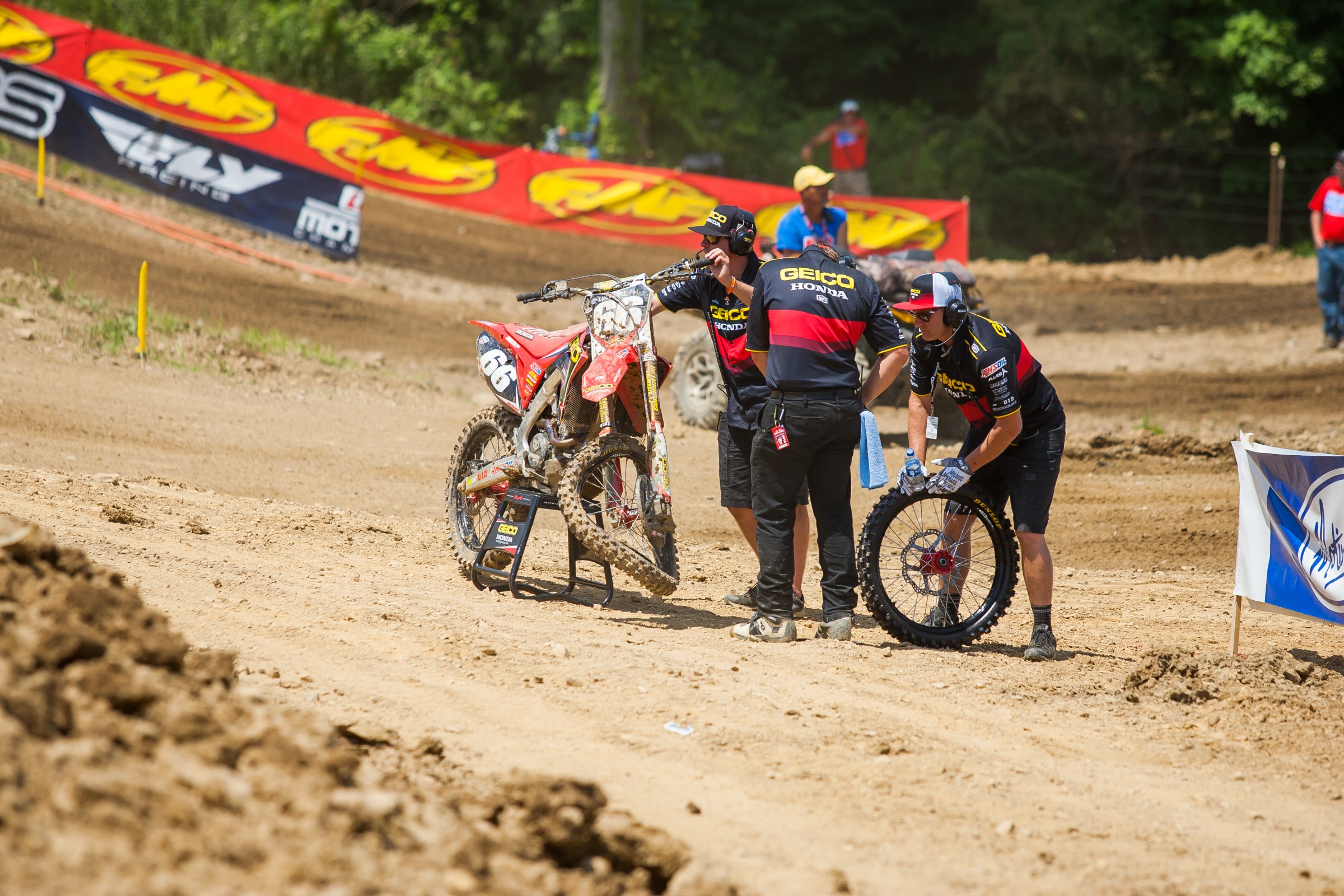 Cameron McAdoo, Jeremy Martin, and Chase Sexton all took DNFs on Saturday.
