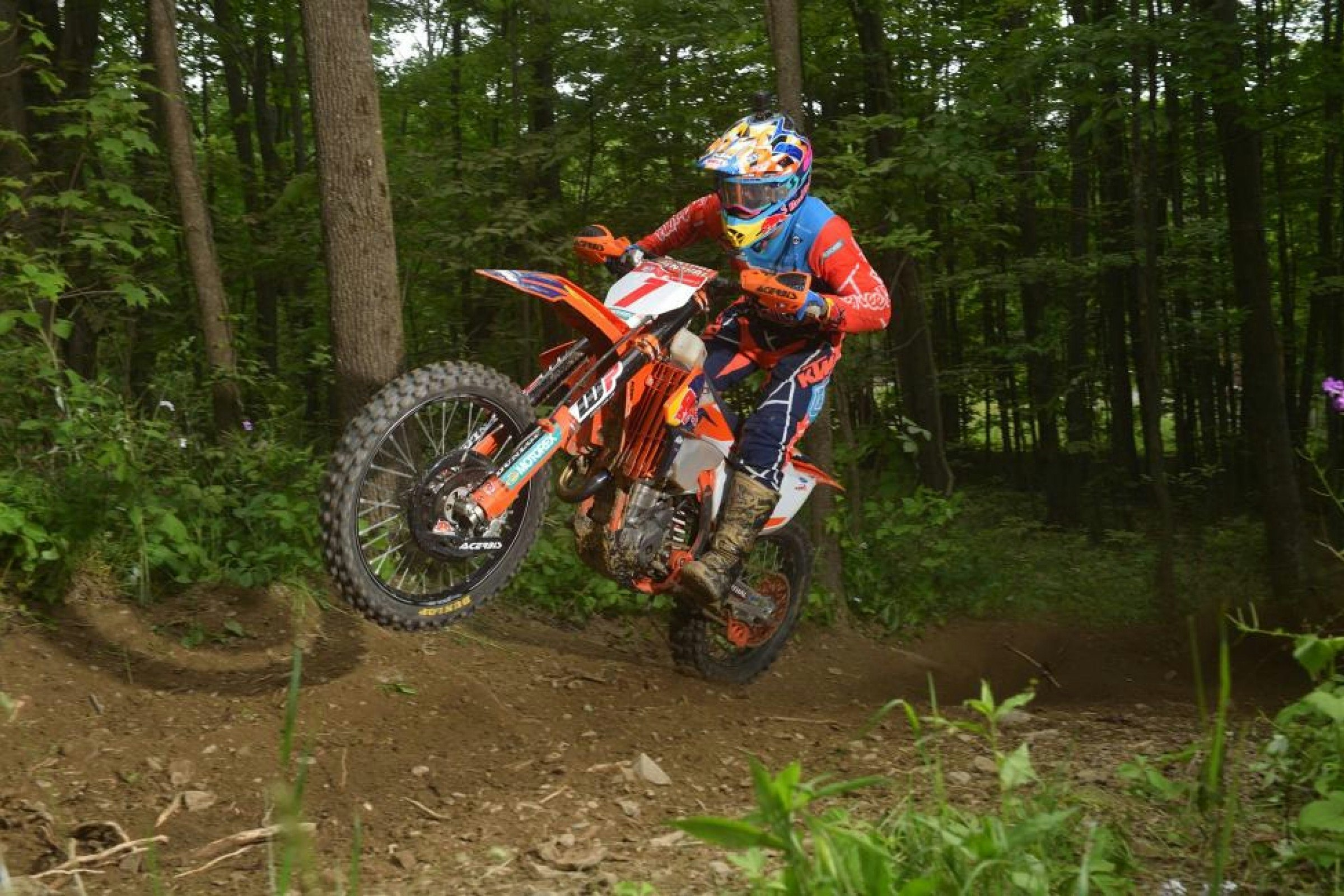 Russell and Duvall Set to Battle at Amsoil Snowshoe GNCC