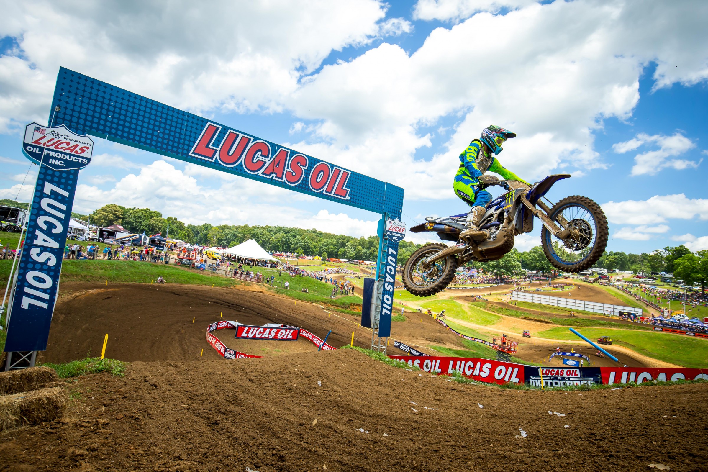 Nichols finished 17th overall with 10-20 moto scores.