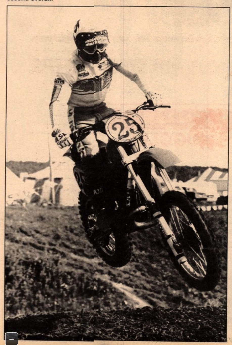 Gary Semics raced the 500 Grand Prix Series in 1982 aboard a Honda.