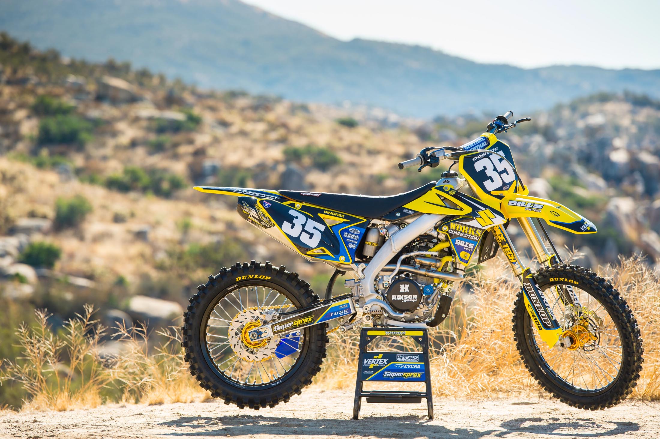 18SuzukiRMZ250Garage-Cudby-0003