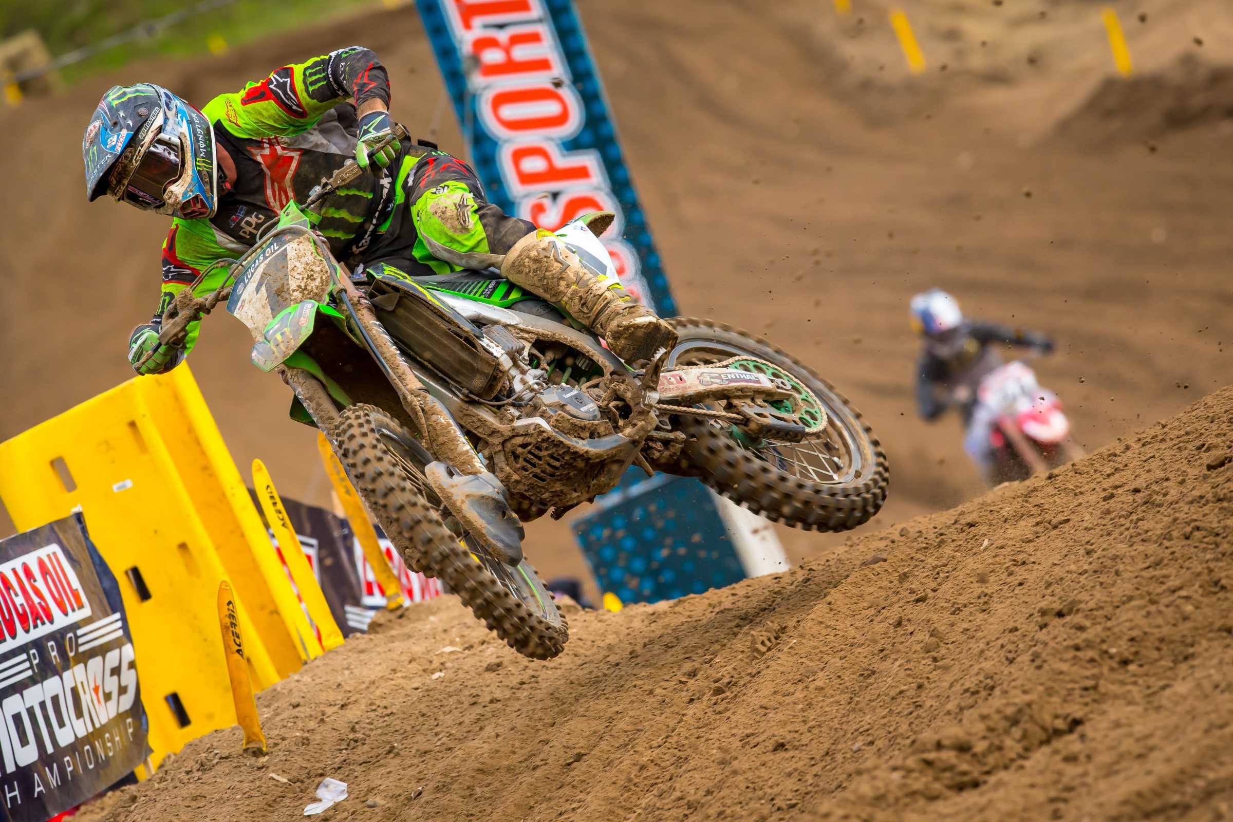 Tomac took back the points lead over the weekend with 1-1 moto scores.