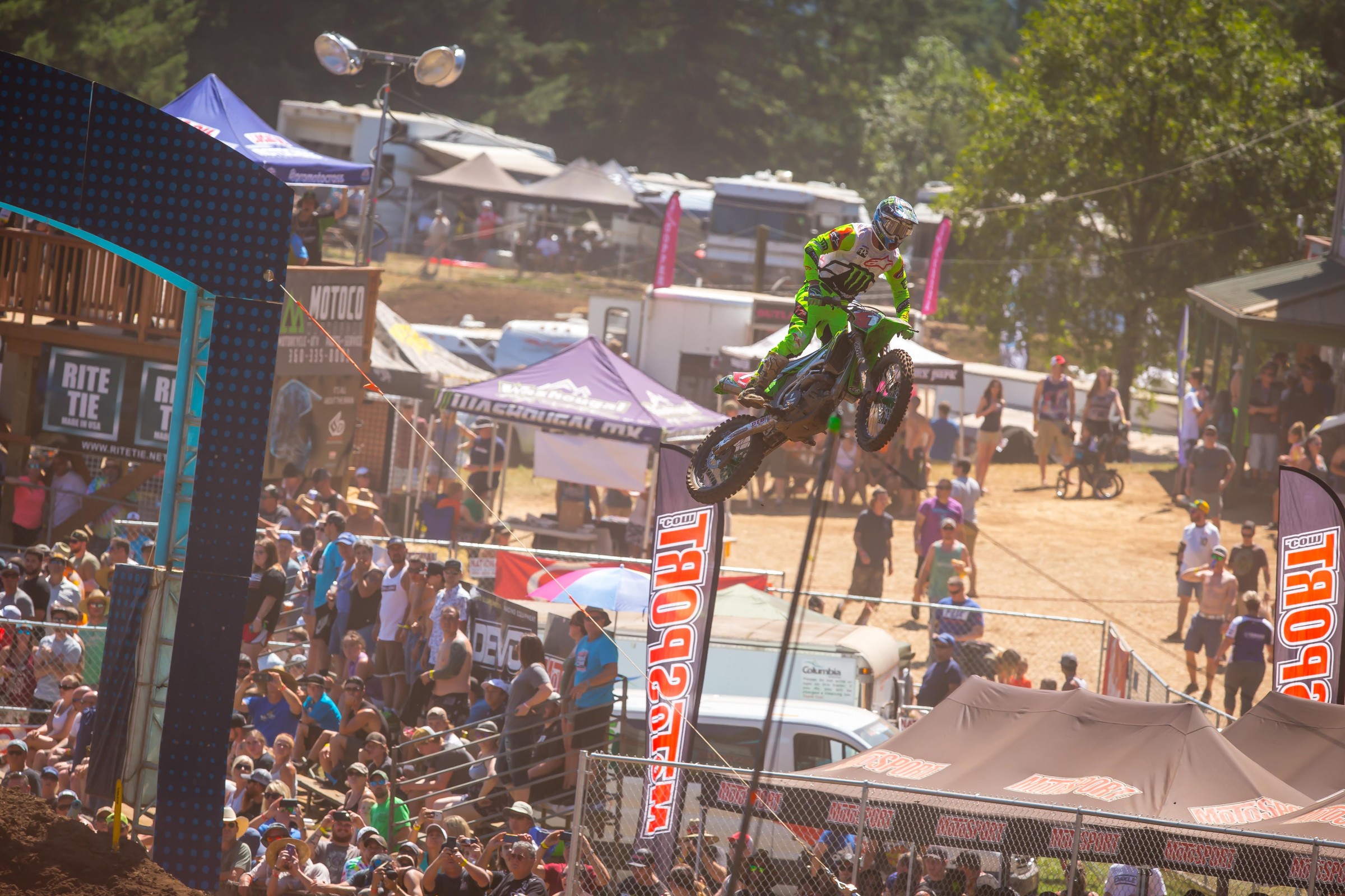 Tomac hit warp speed again, and the Washougal fans cheered his every move.