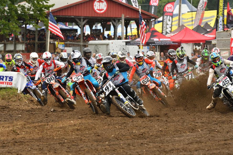 Derek Drake (#33) took the Open Pro Sport moto win.