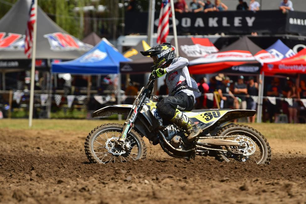 Jalek Swoll earned the 250 B National Championship.