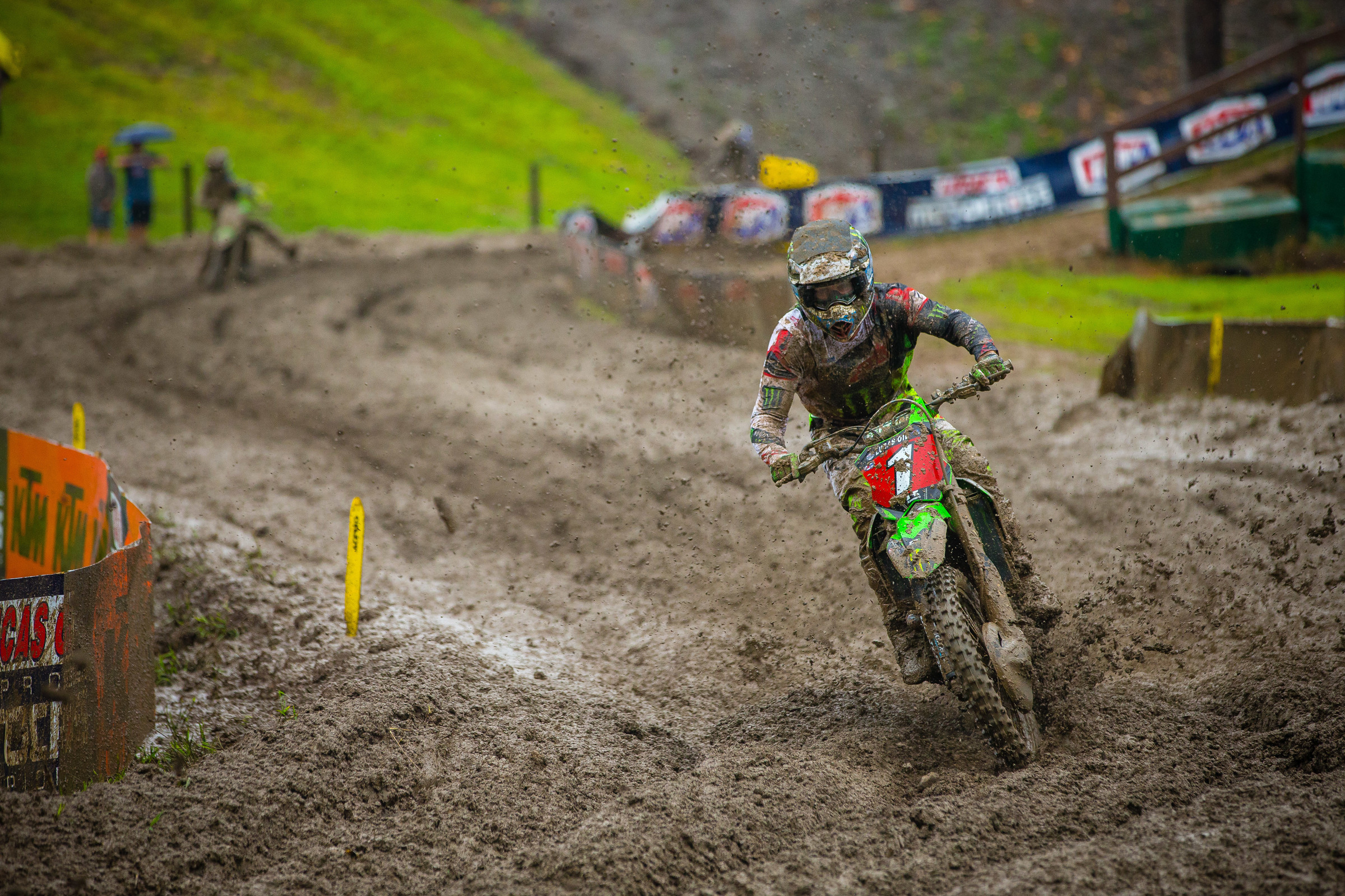 Tomac went 2-9 for fourth overall at Ironman to secure the championship.