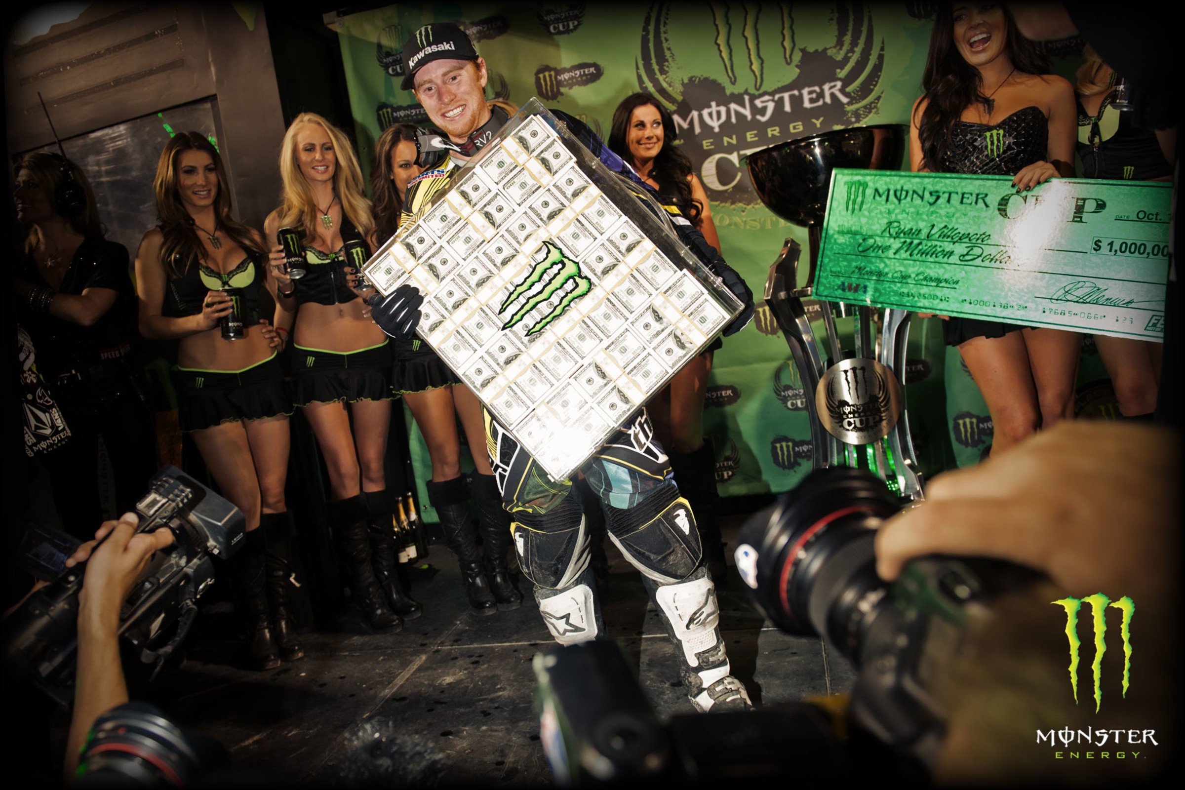 On This Day In Moto: October 15