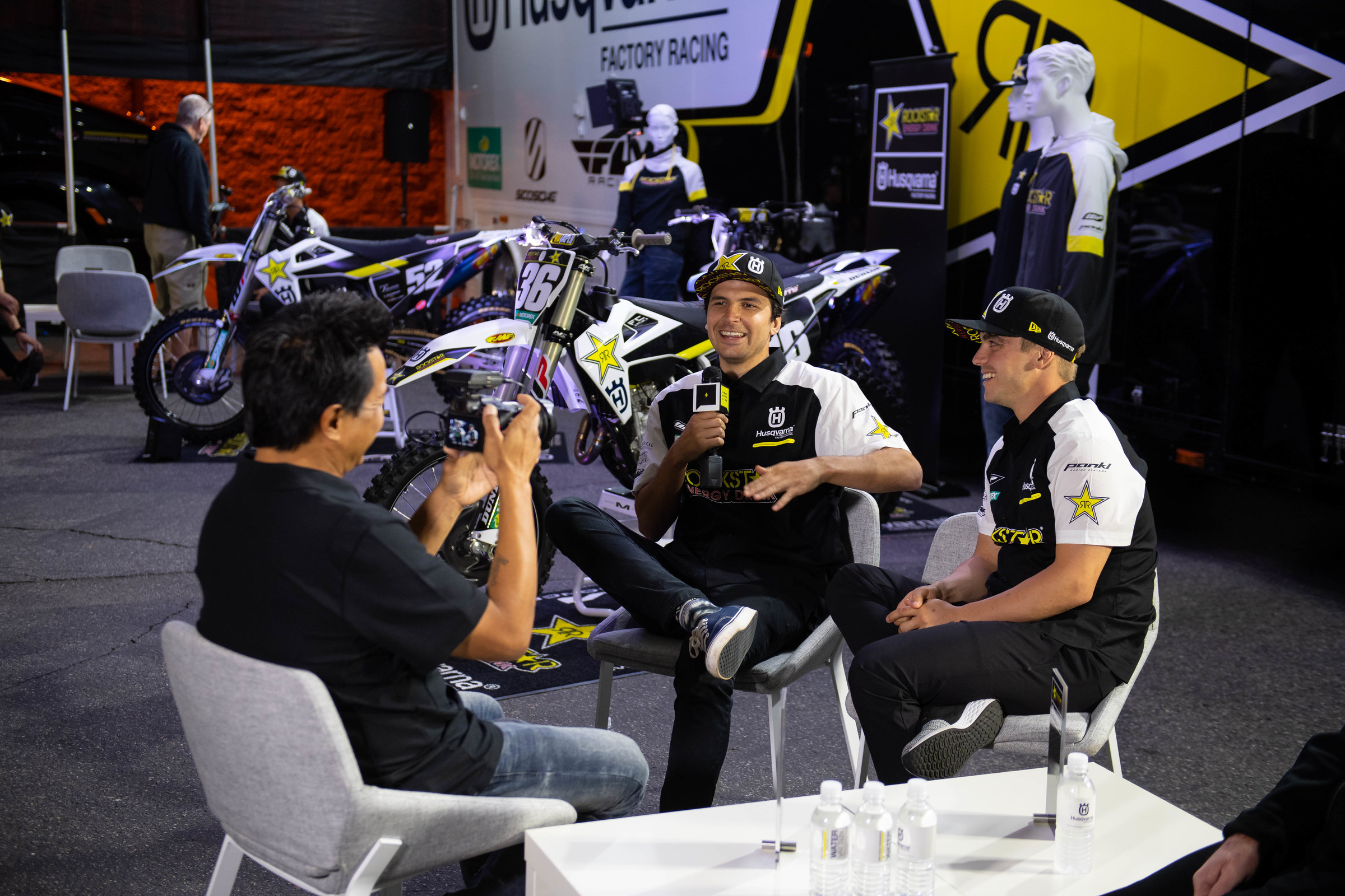 54483_SX_TeamIntro-Husq19-CudbyPhoto-010