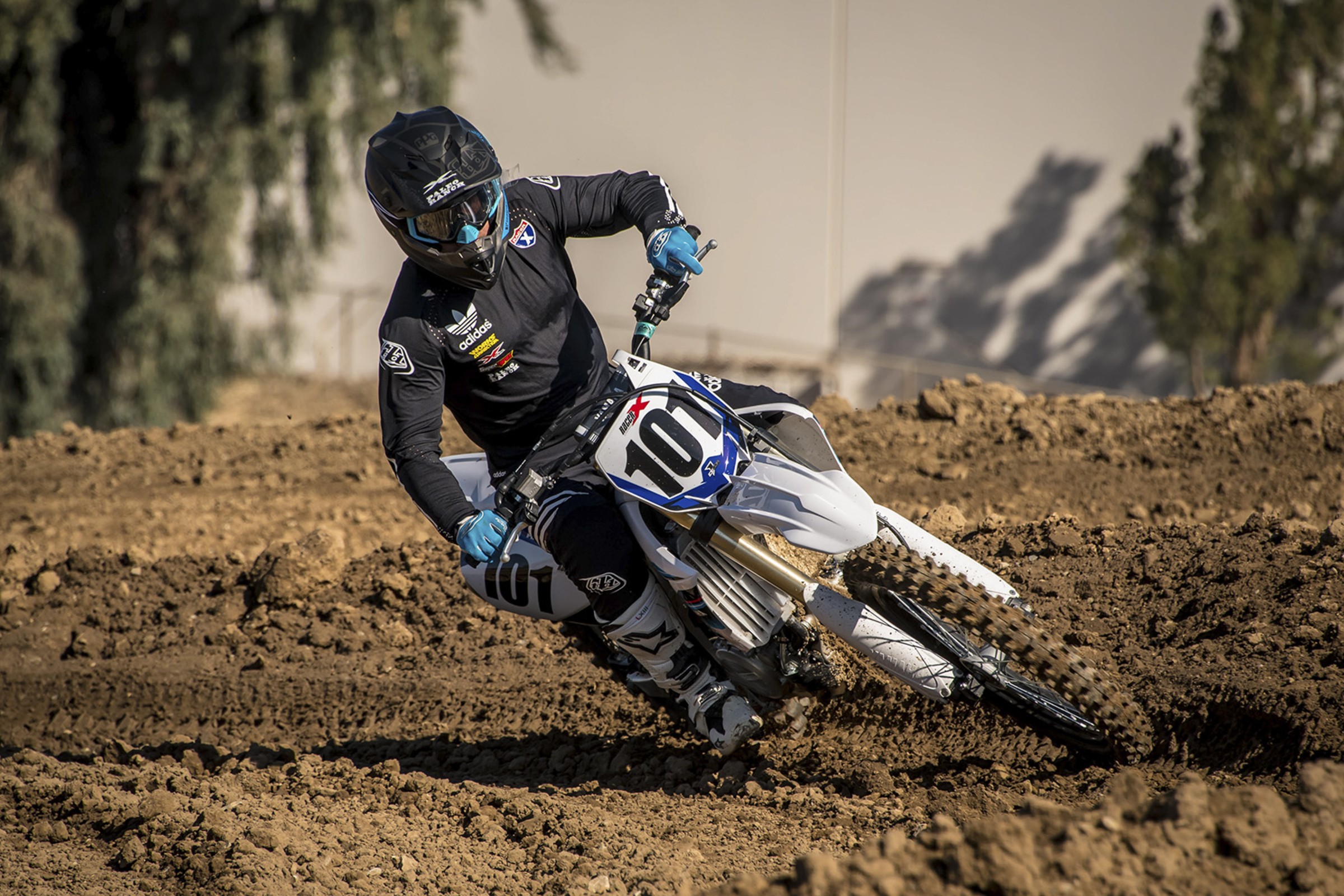 Racer X Films: Dialed In: 2019 Yamaha YZ450F