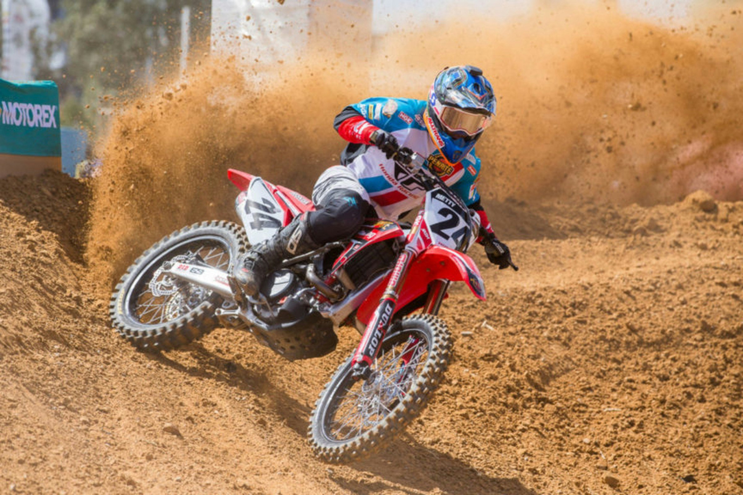 Brett Metcalfe Re-Signs With Penrite Honda Racing