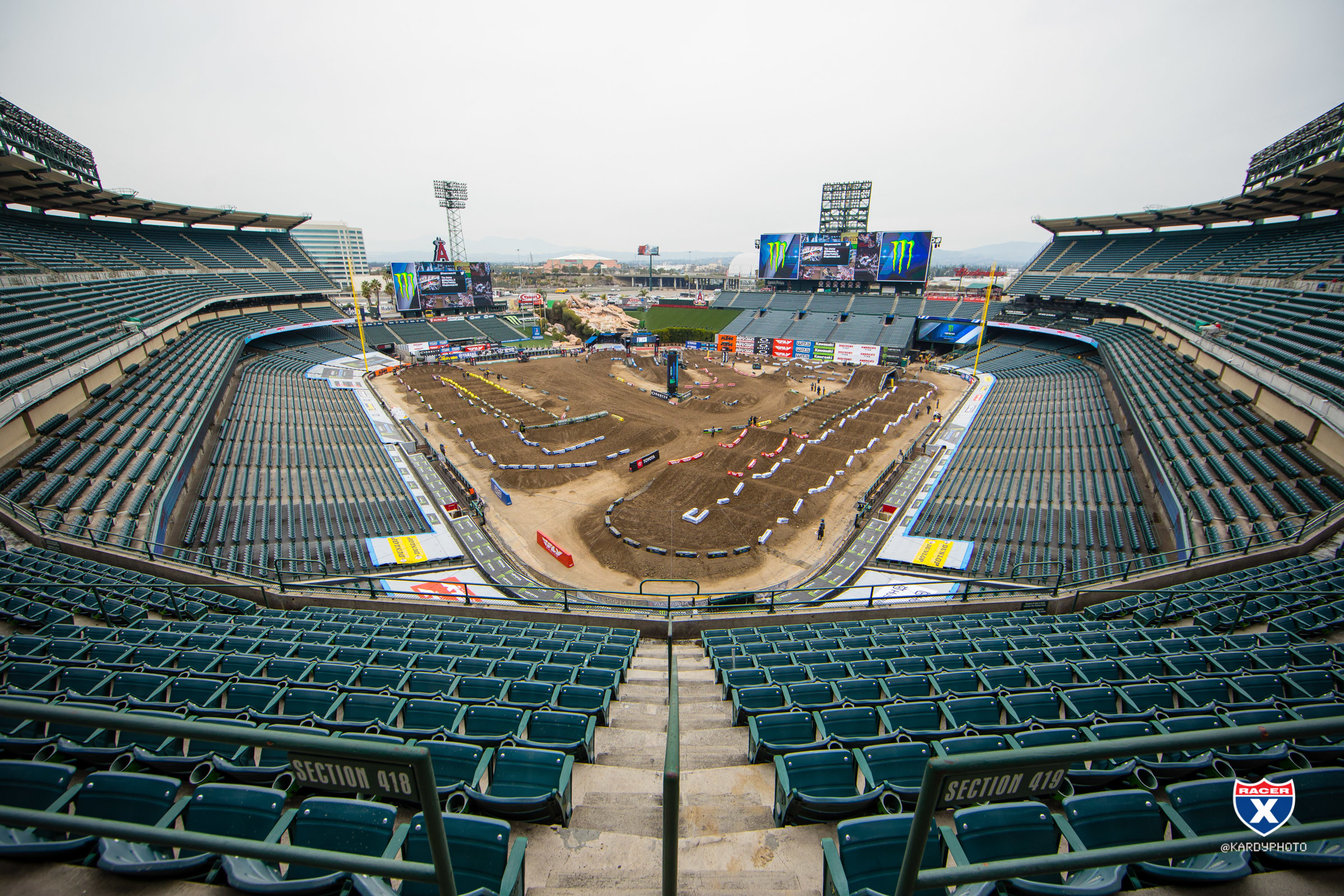 Pits_JK_SX19_Anaheim1_1178