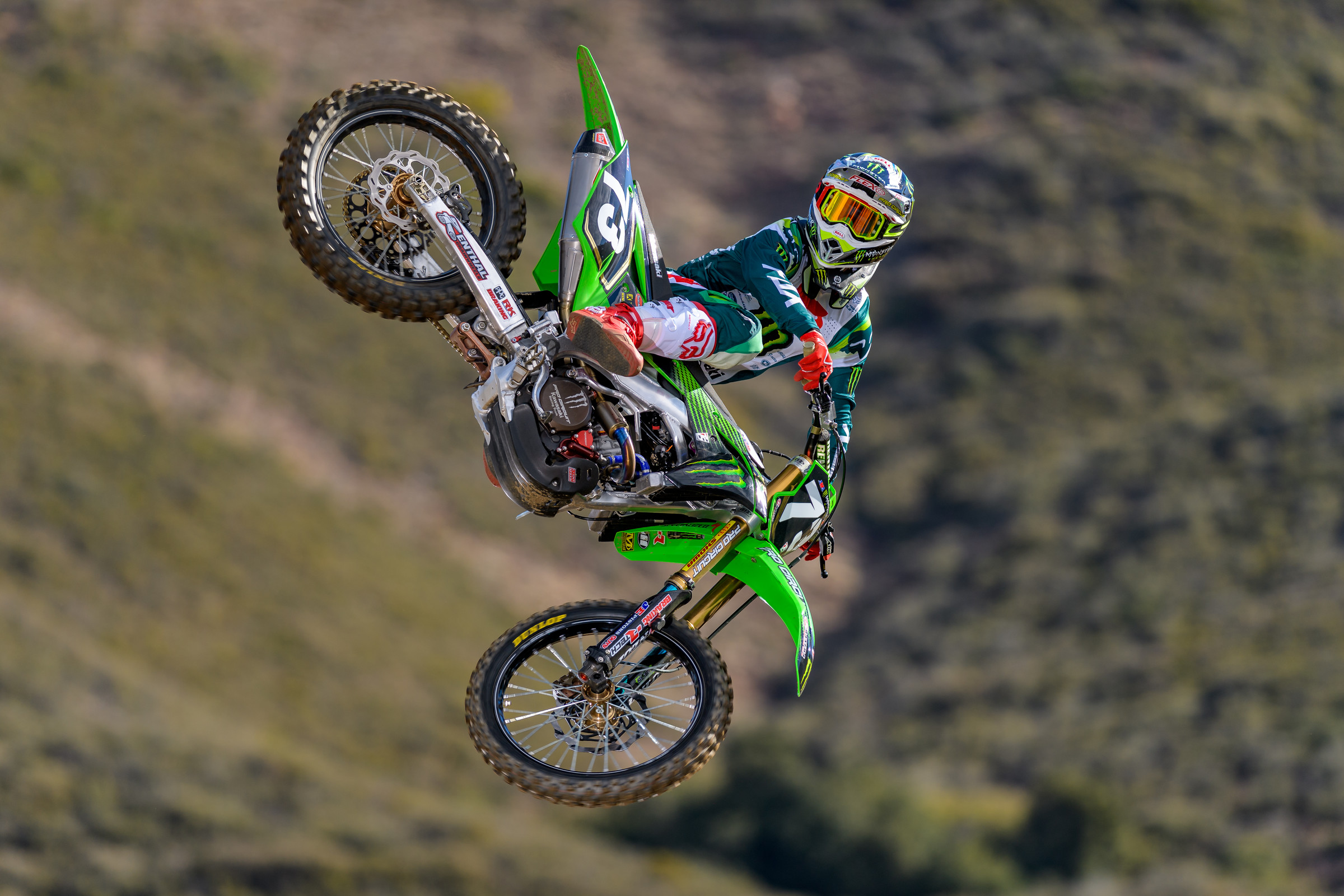 DAVALOS_2019_KAWASAKI_OCTOPI__RJS9454