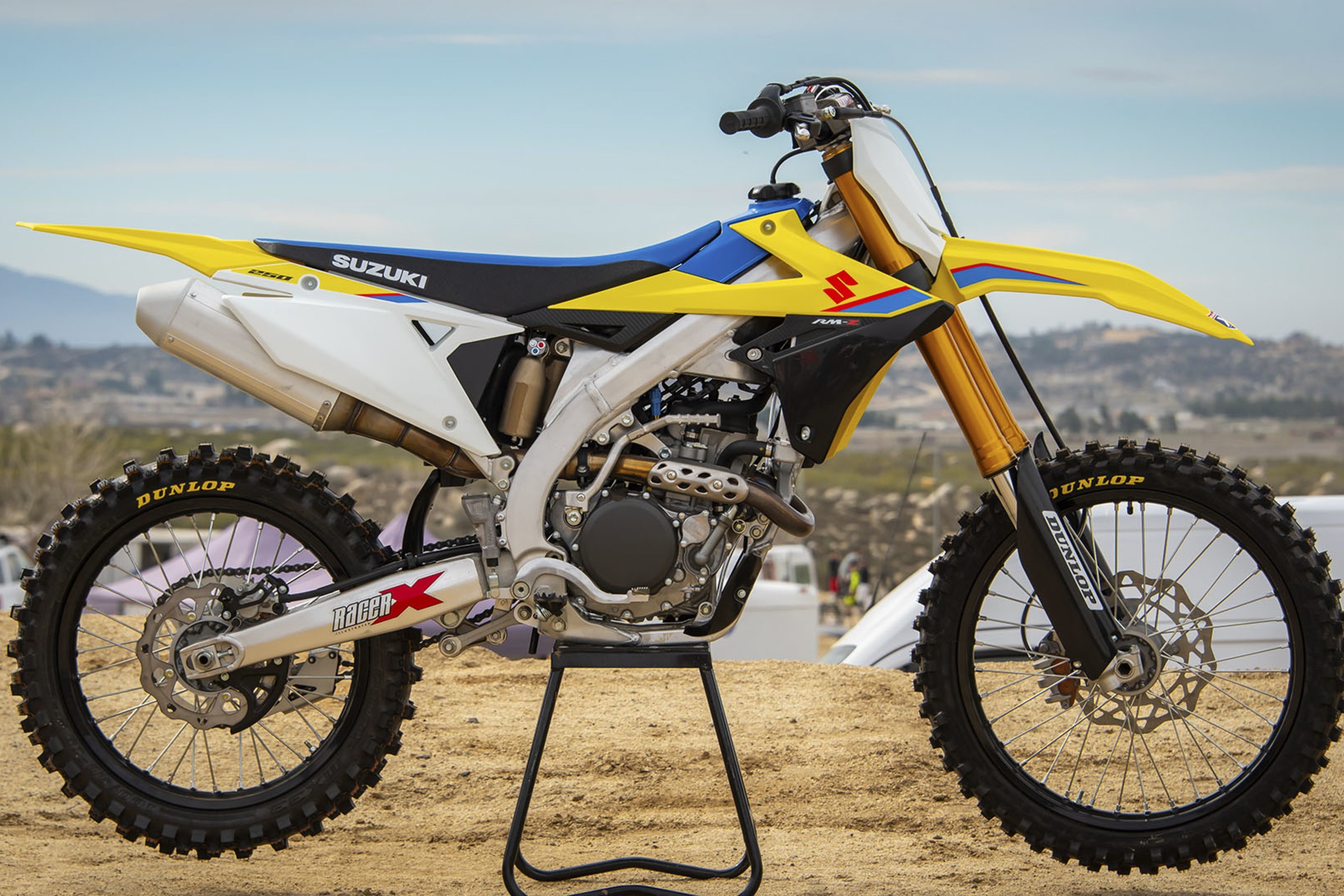 Racer X Films: 2019 RM-Z250 Intro