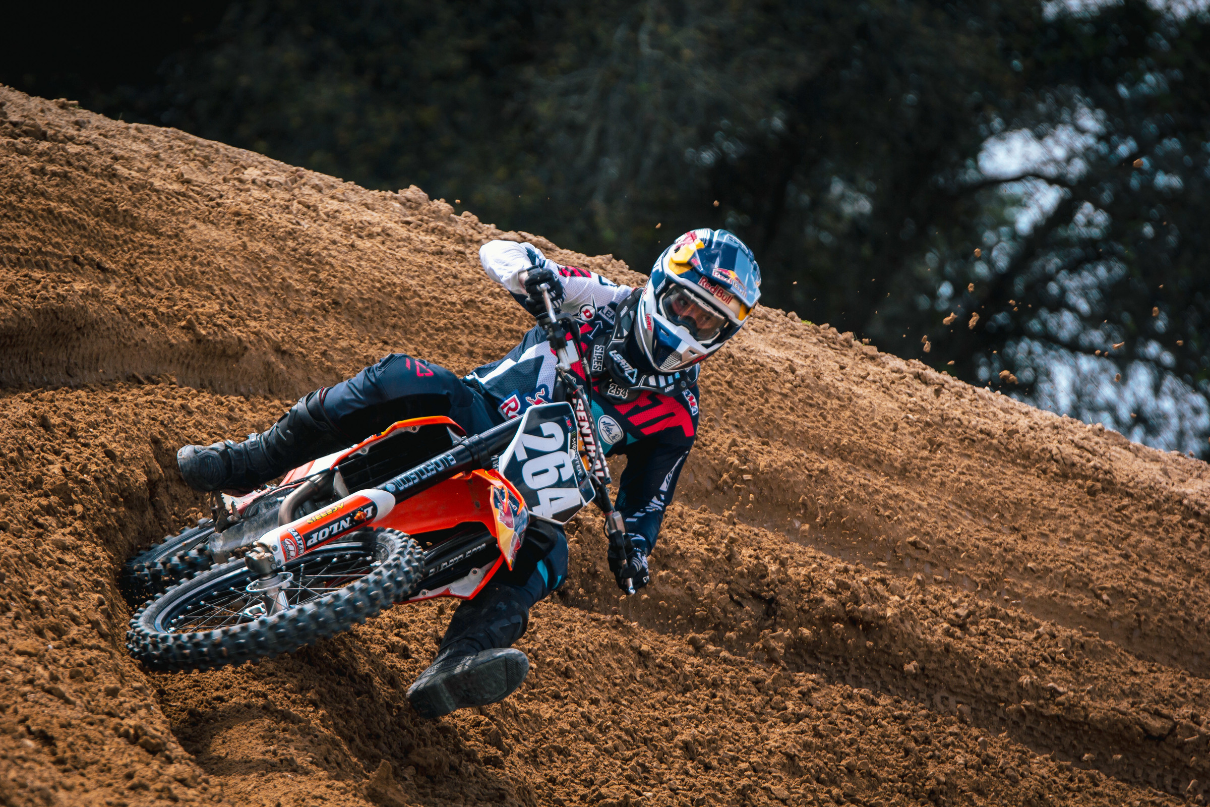 Sipes returns to supercross Saturday.