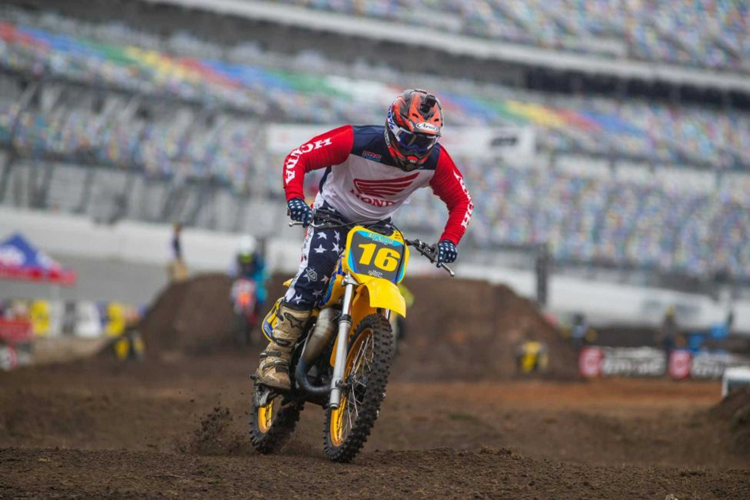 Inaugural Daytona Vintage Supercross Crowns Multiple DVSX Champions