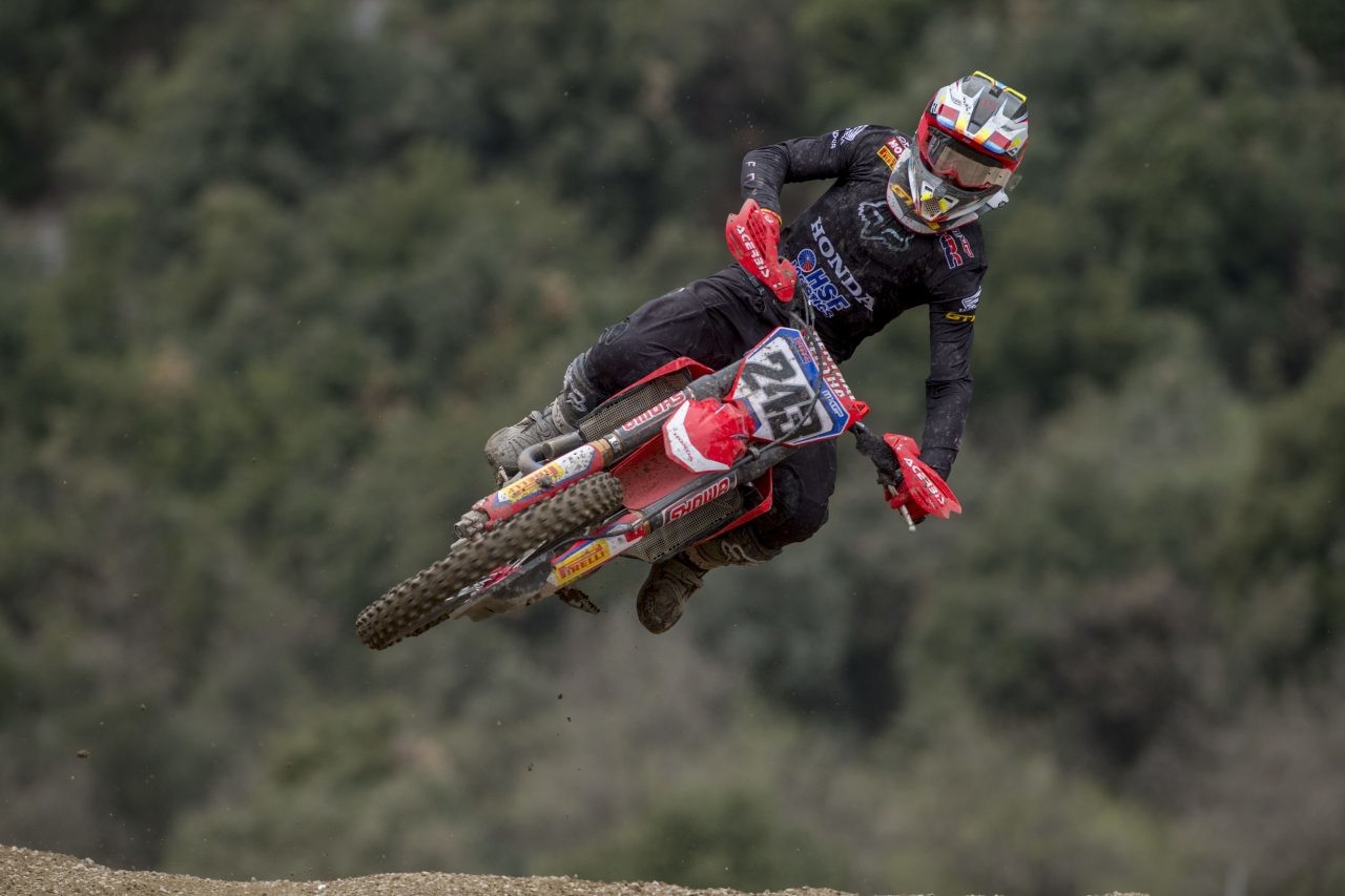 Gajser went 1-1 on the day. He sits 19 points behind championship leader Cairoli.