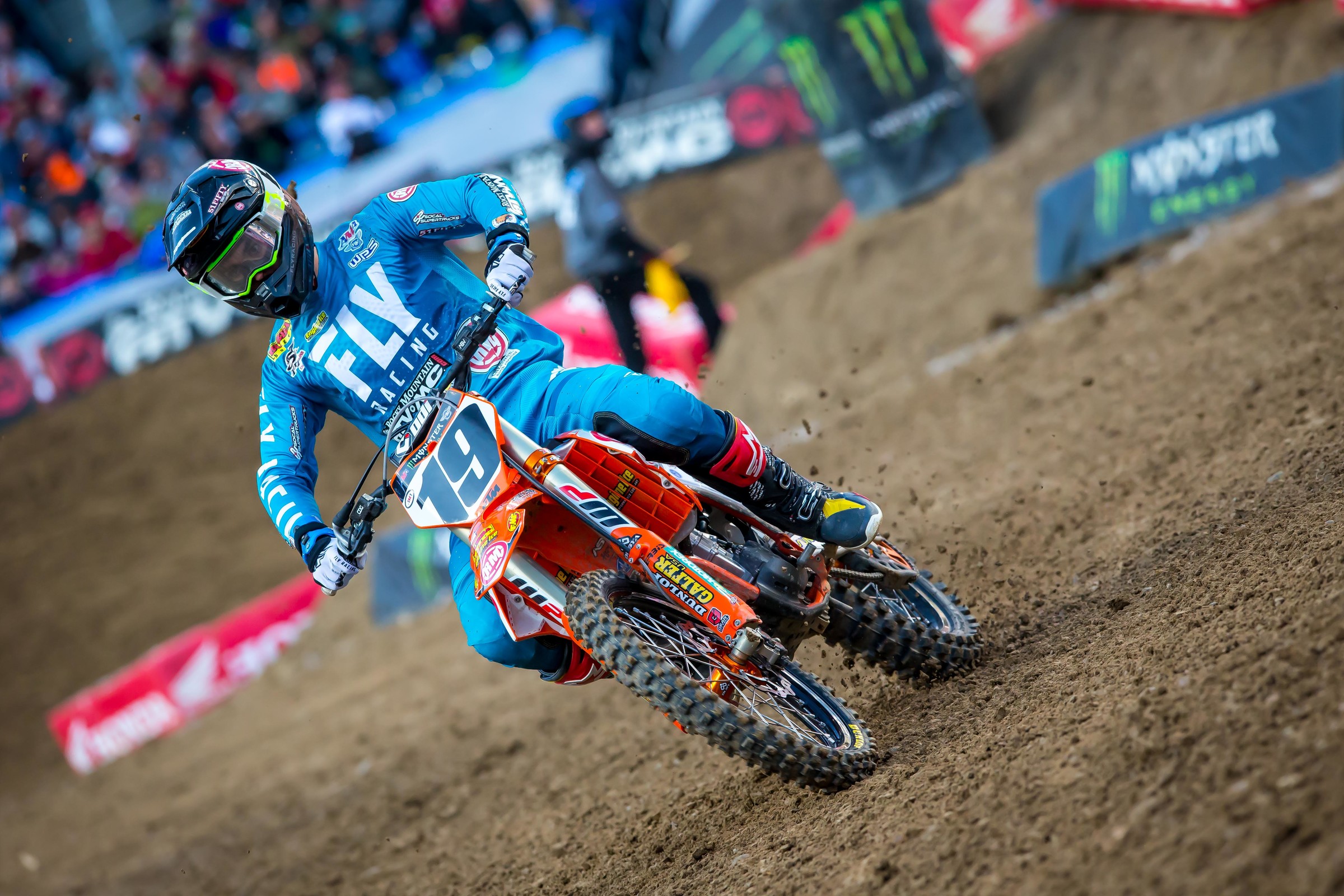 Yeah Justin Bogle! He won a heat and logged a strong fourth in a main event.