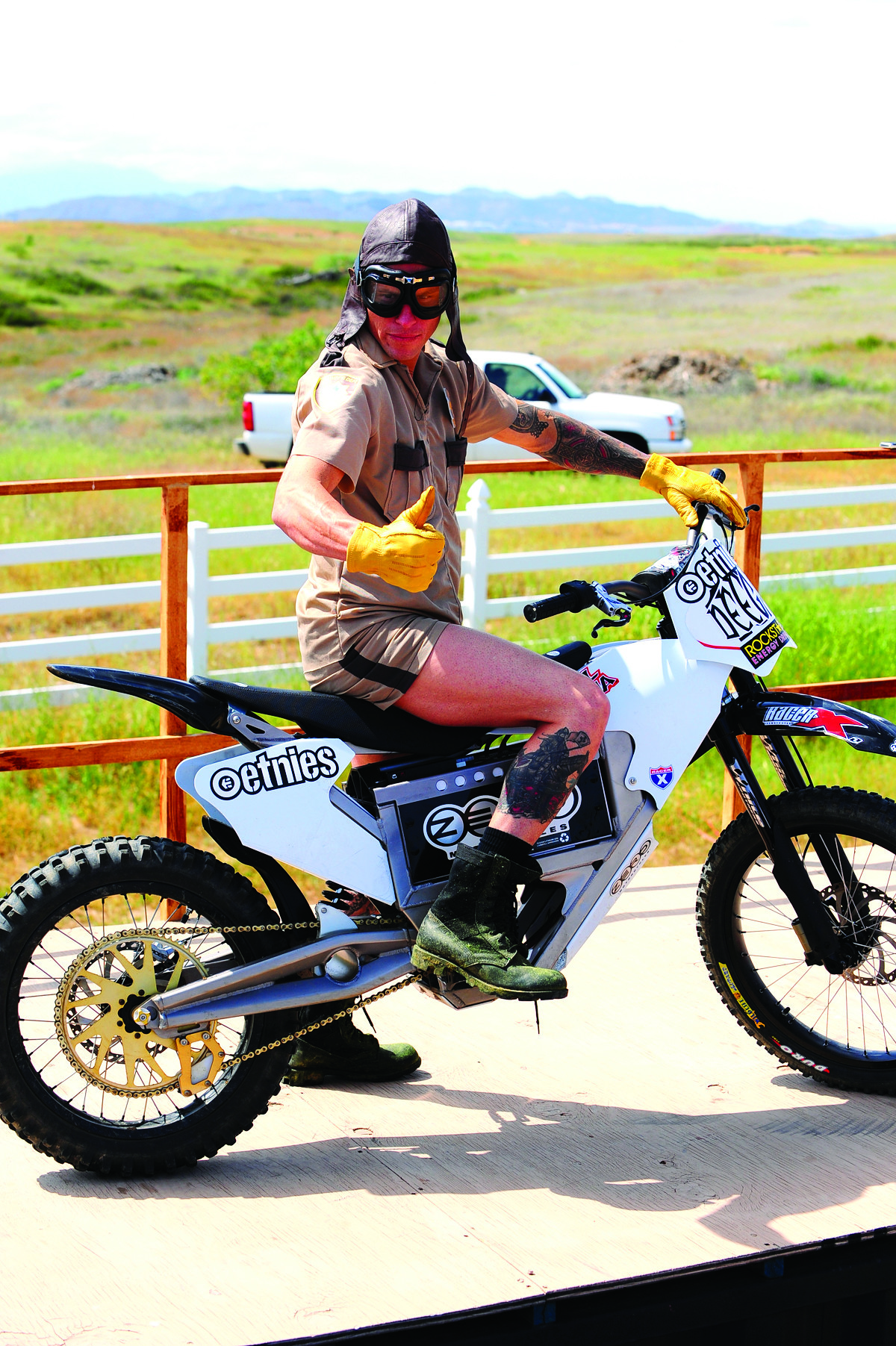 General Deegan gives the Zero a big thumbs-up.