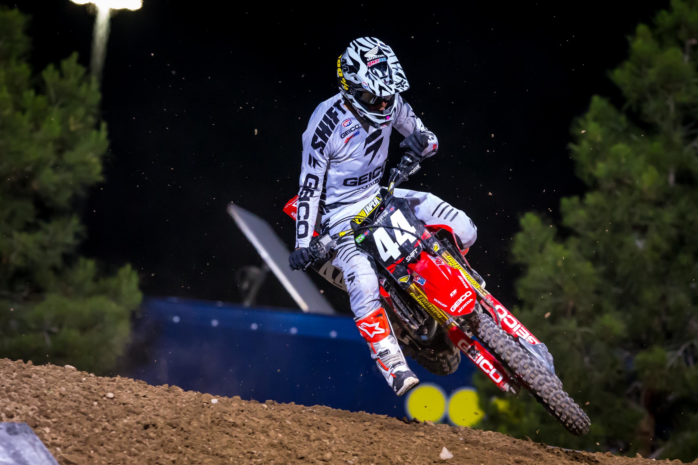 Cameron McAdoo logged by far the best ride of his career, moving to second early and even matching Ferrandis for a bit. Late, Hampshire got around him for second.