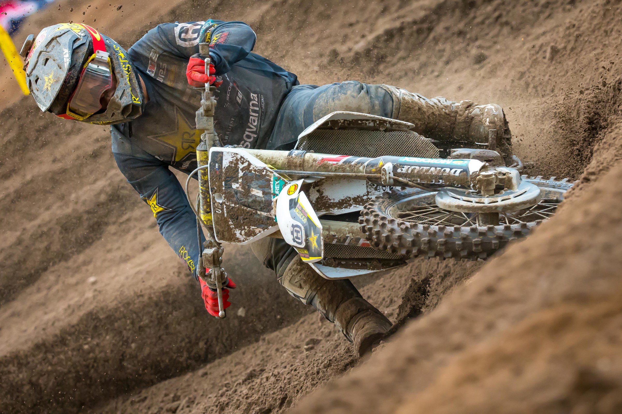 Osborne took his first 450 Class moto win after leading all 15 laps of the second moto.