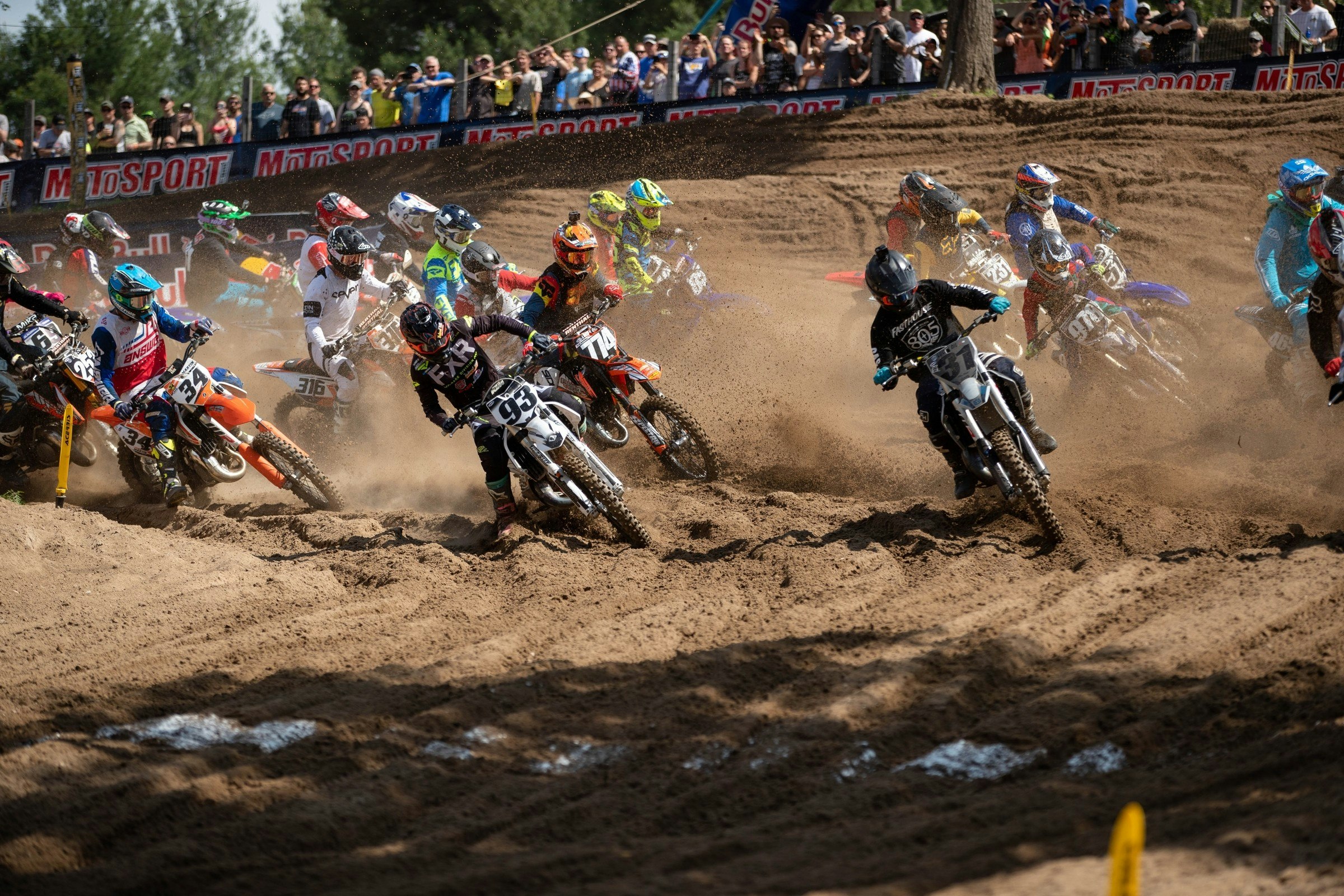 Billy Ainsworth Wins 125 All Star Race At Southwick