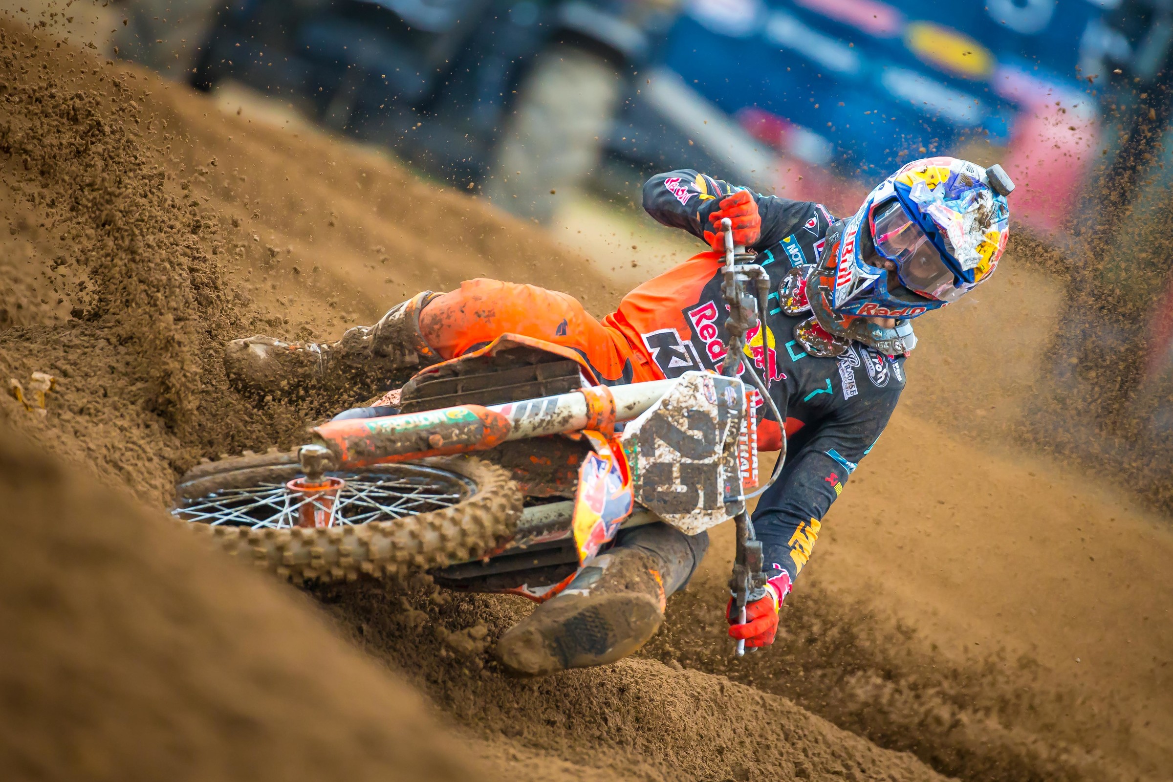 Musquin went down at the end of the first lap and fought his way back to a seventh-place finish.