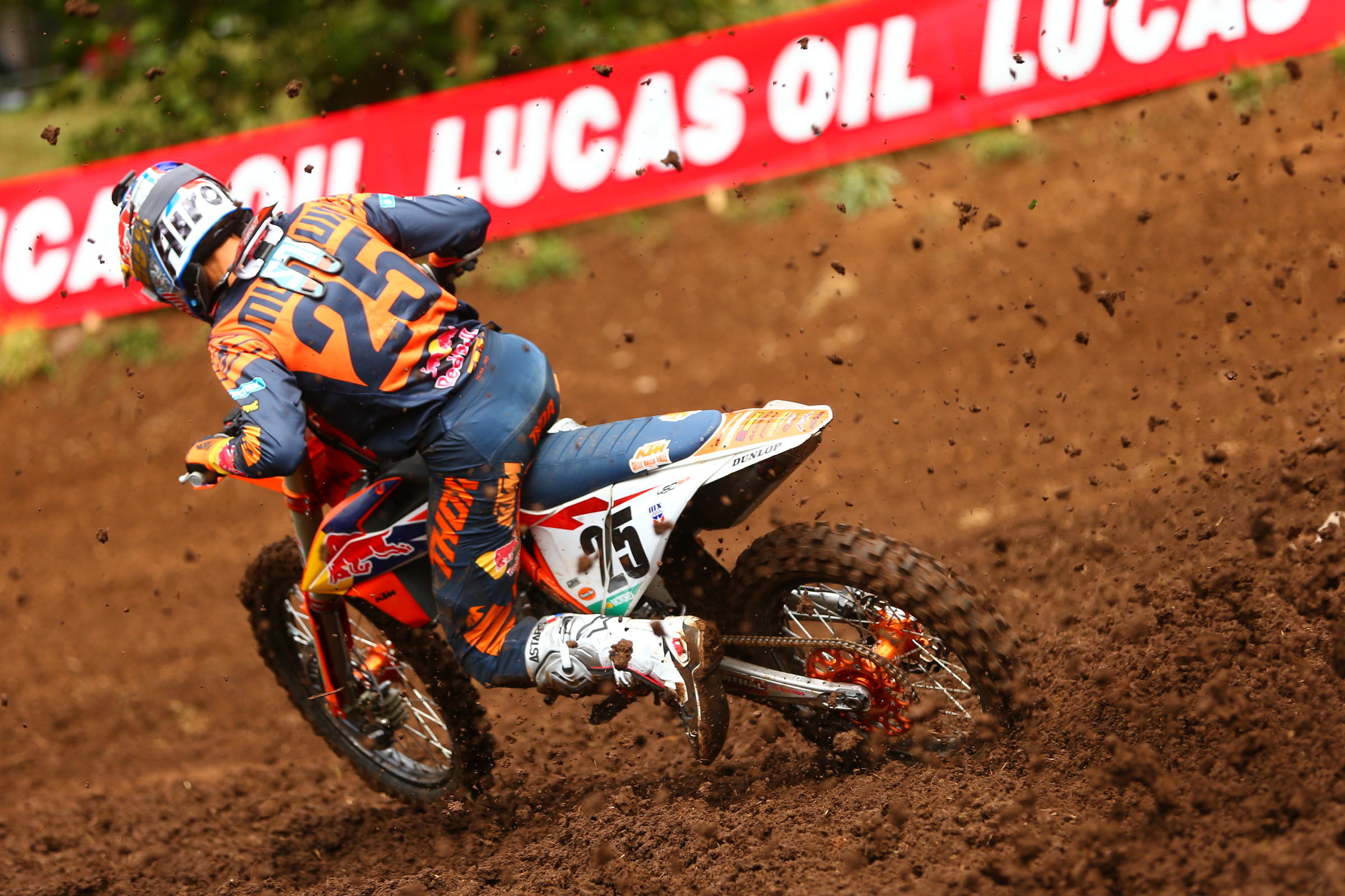 Marvin Musquin nearly nabbed the fastest qualifying session late in the second 450 qualifier but a furious final lap from Eli Tomac relegated Musquin to second fastest on the day.