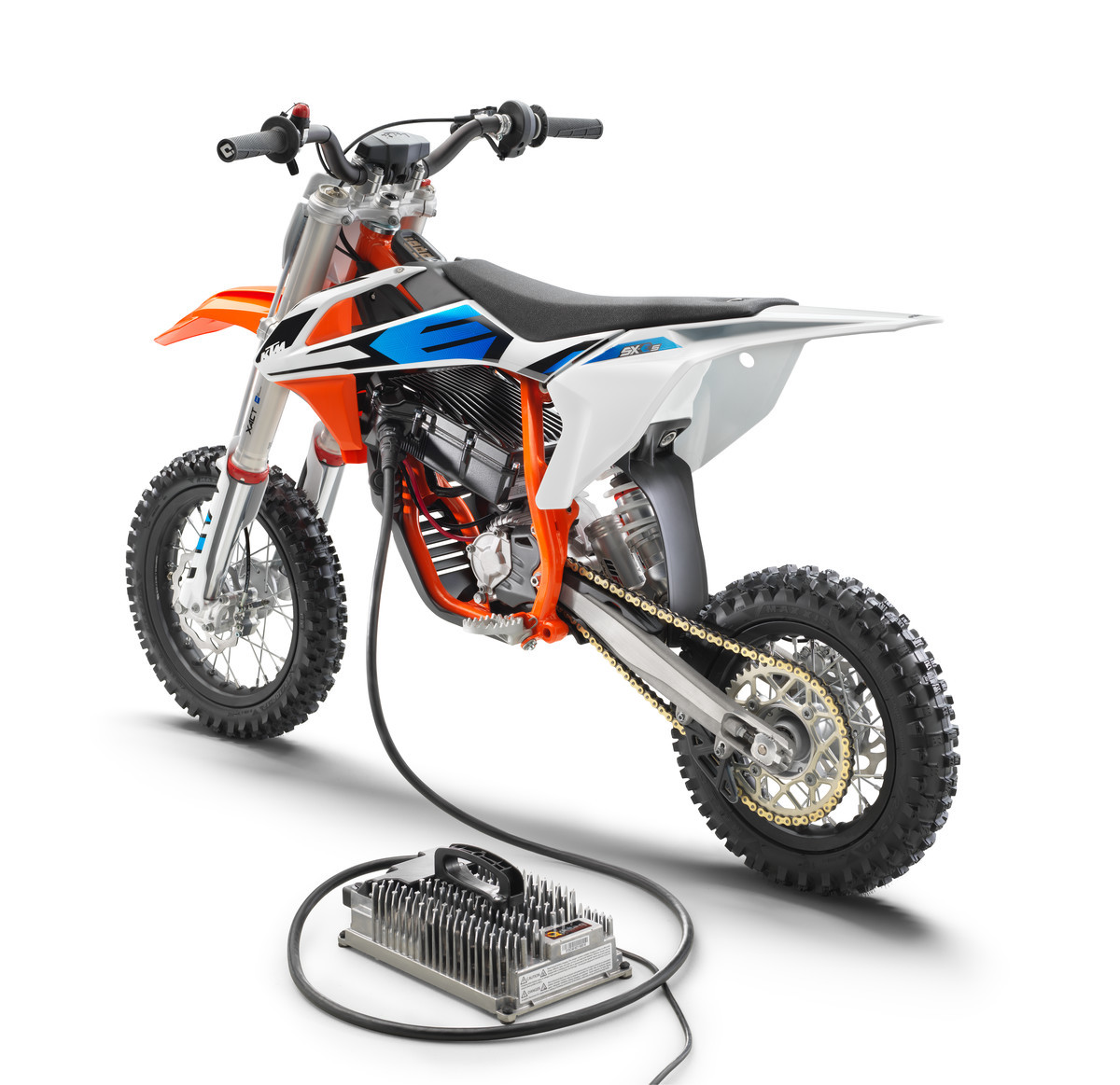 The electric KTM SX-E 5 (shown above) may replace the KTM 50SX in the KTM Jr. Supercross Challenge (KJSC), which runs at halftime at Monster Energy AMA Supercross events. The new bike might debut as quickly as the Monster Energy Cup in October—can read more about it here.