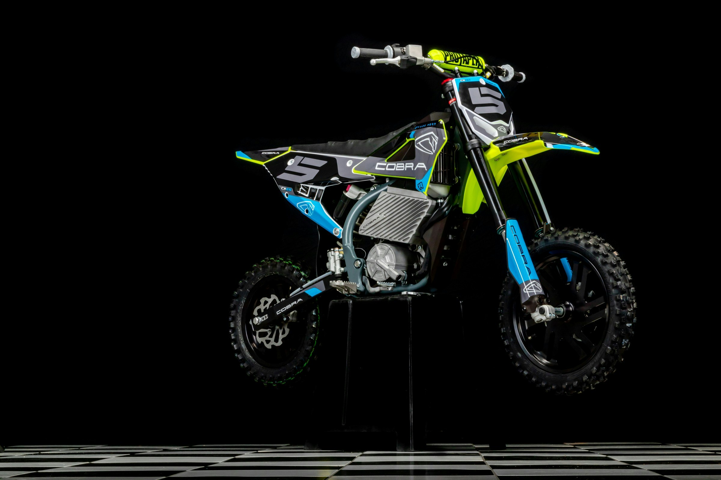 First Look: Cobra CX-E5 Electric Motorcycle and Iron Man E-Bicycle