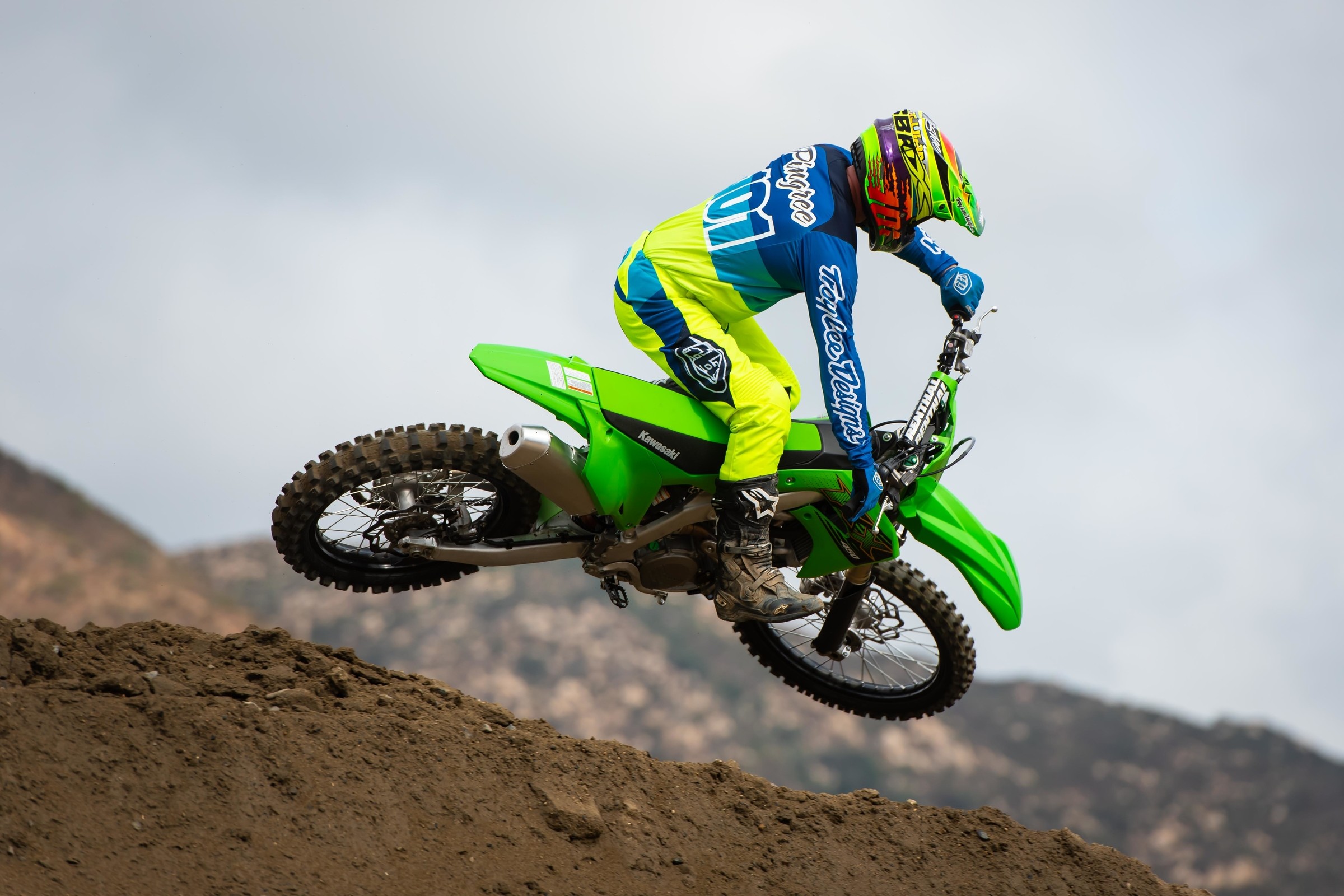 Racer X Films: 2020 Kawasaki KX450 Intro