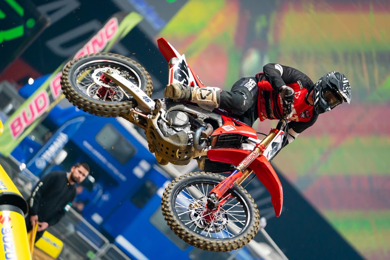 Justin Hill made his debut with the SmarTop/Bullfrog Spas/MotoConcepts Honda team this weekend in Paris.