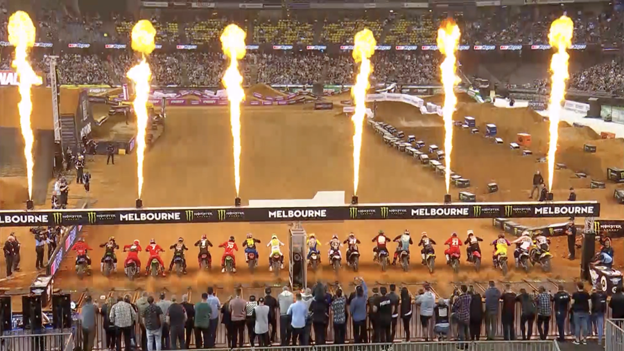 AUS-X Open moved from a small arena in Sydney to a big stadium in Melbourne, and 35,000 Australian fans showed up to support it. The racing did not let them down.