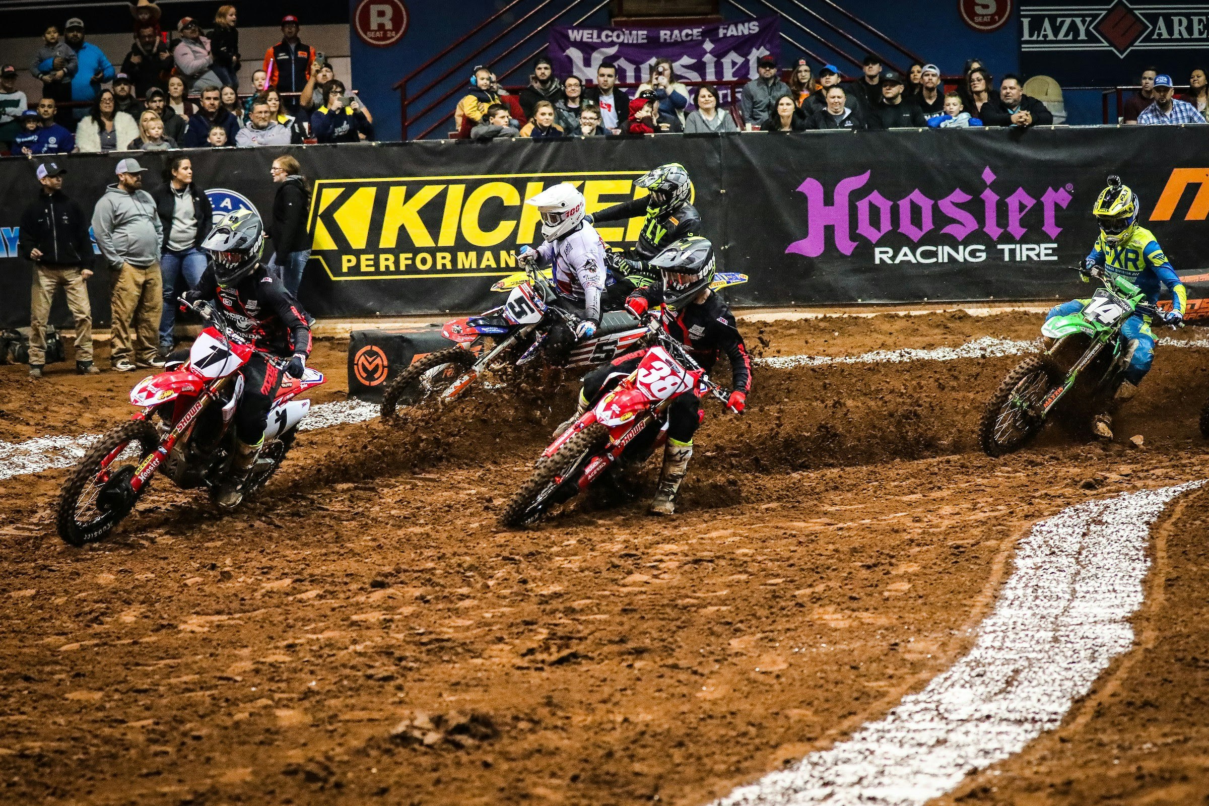 Kyle Peters Sweeps Round 4 and 5 of Kicker Arenacross