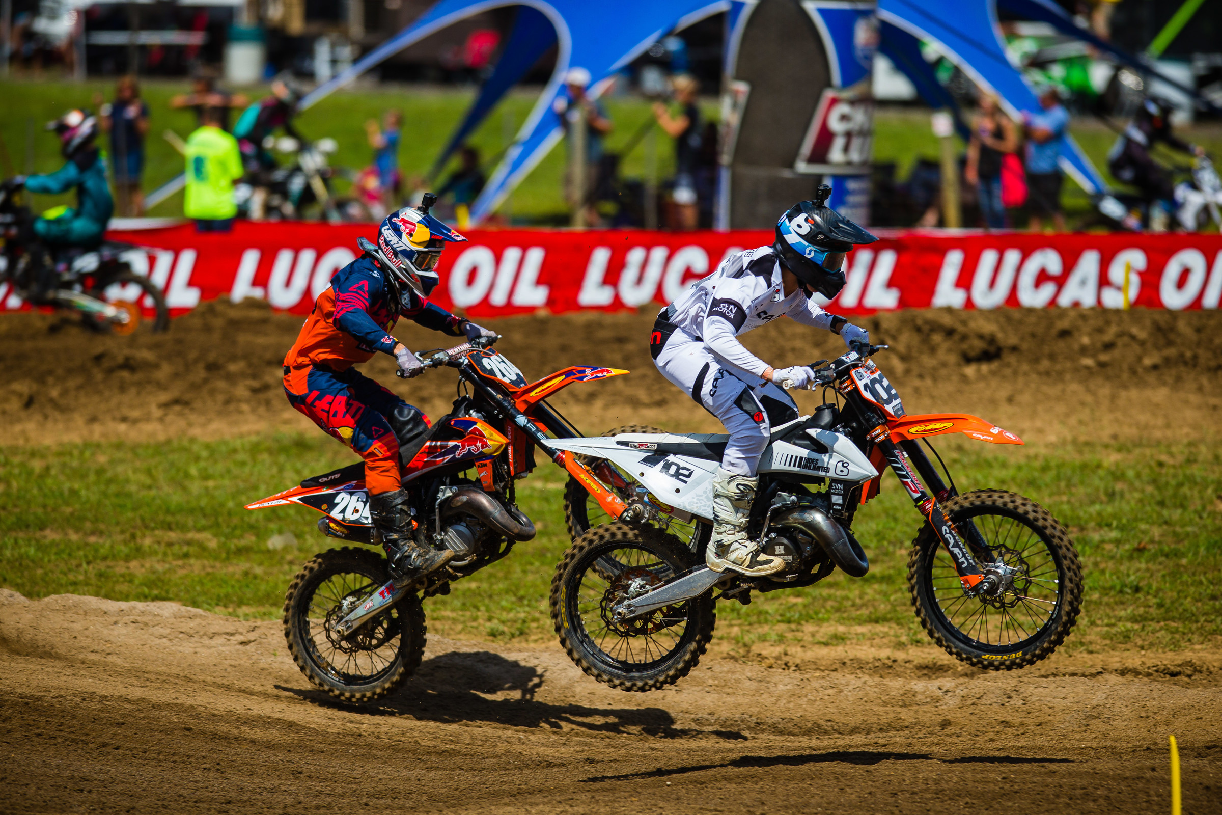 Ryan Sipes and Jack Chambers racing in the 125 All Stars race at the 2019 Ironman National.