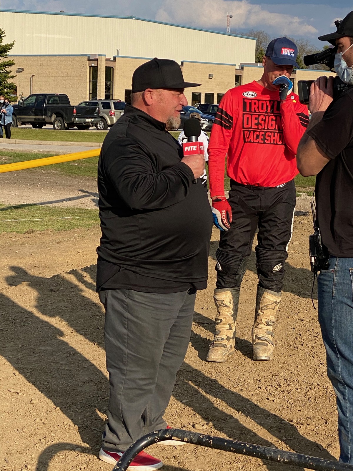 Ringleader Rob Buydos