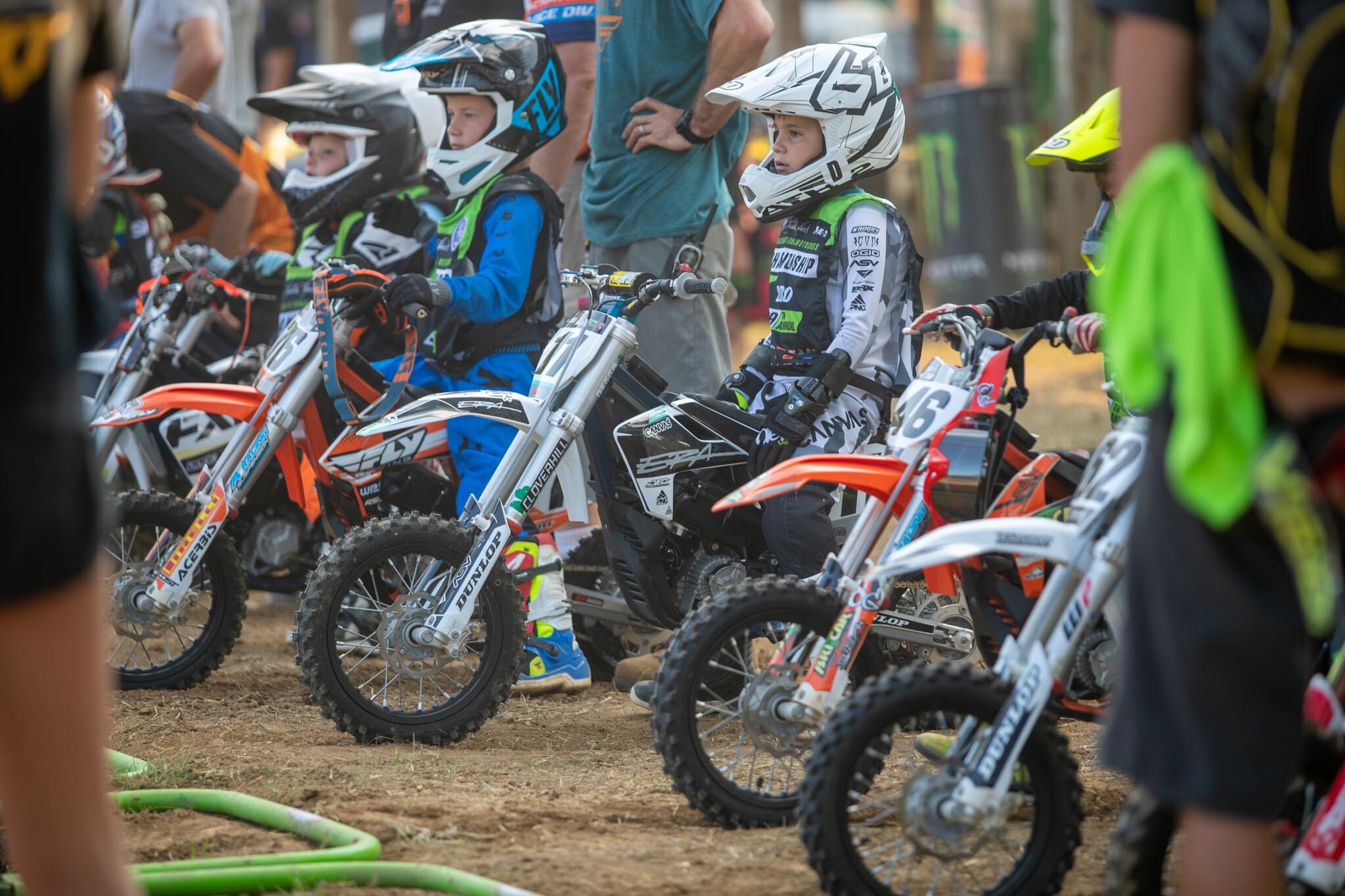 Staging for the Mini-E (4-6) Jr. class.